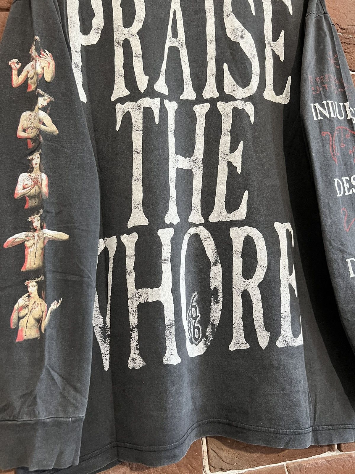 Band Tees Vintage 1998 Cradle of Filth "Praise The Whore" Band Tshirt Size US XL / EU 56 / 4 - 12 Thumbnail