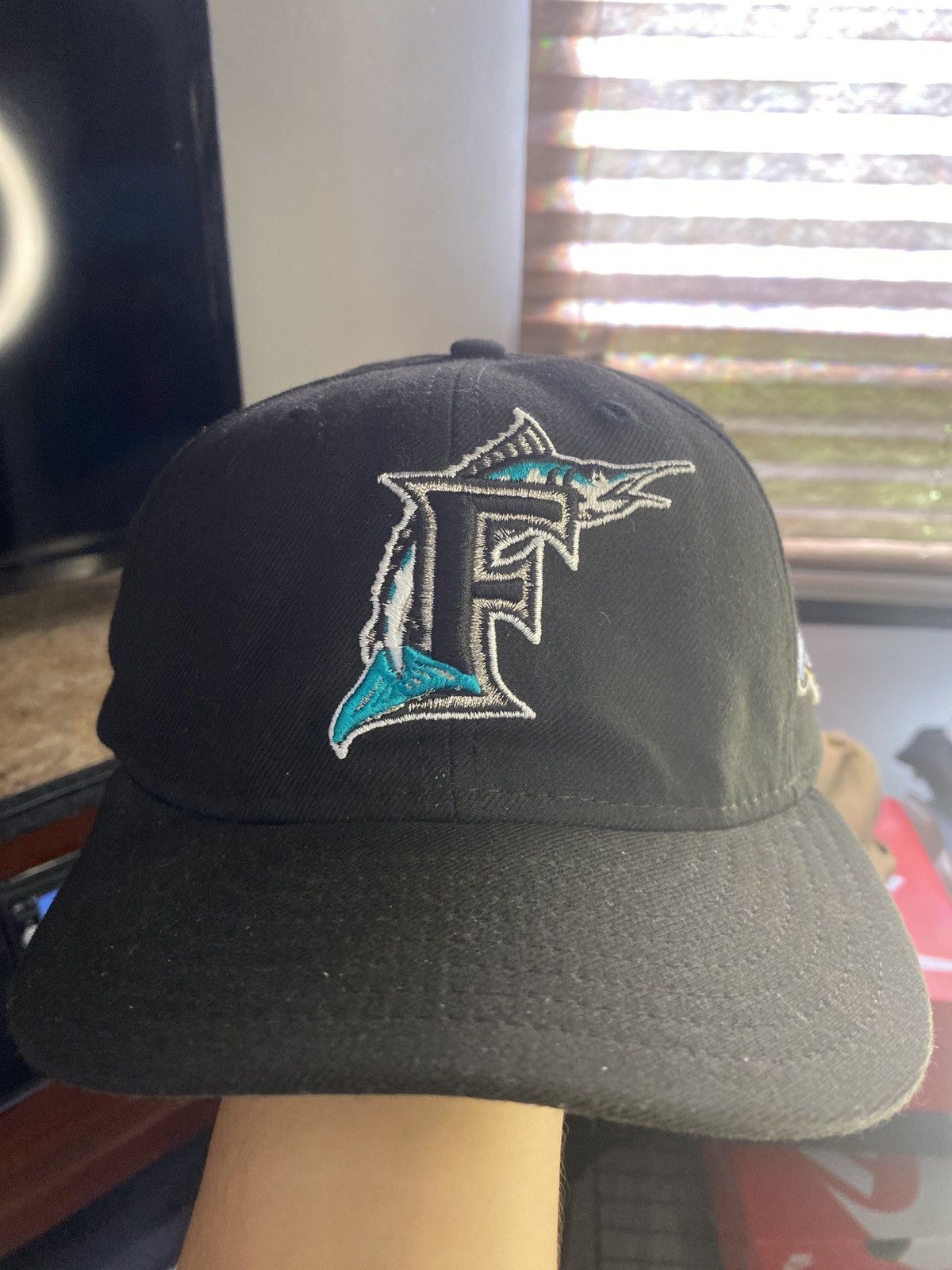 Vintage Florida marlins 2003 World Series vintage fitted new era Size 32 - 1 Thumbnail
