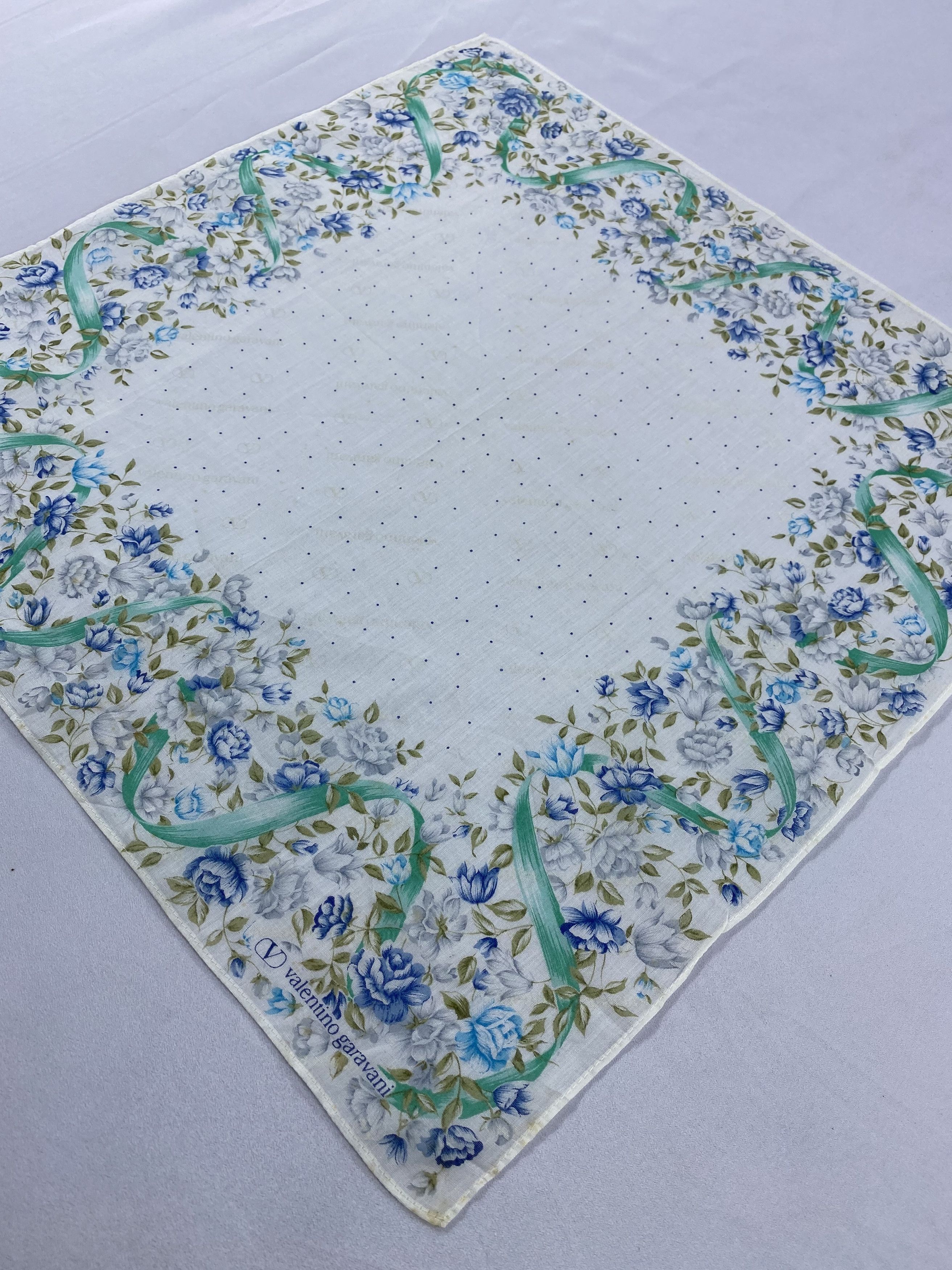 Valentino Valentino Garavani Handkerchief / Bandana / Neckerchief Size ONE SIZE - 4 Thumbnail