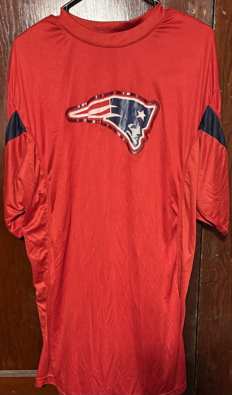 Majestic New England Patriots Majestic T-Shirt Men XLT Red Tee NFL Size ONE SIZE - 1 Thumbnail