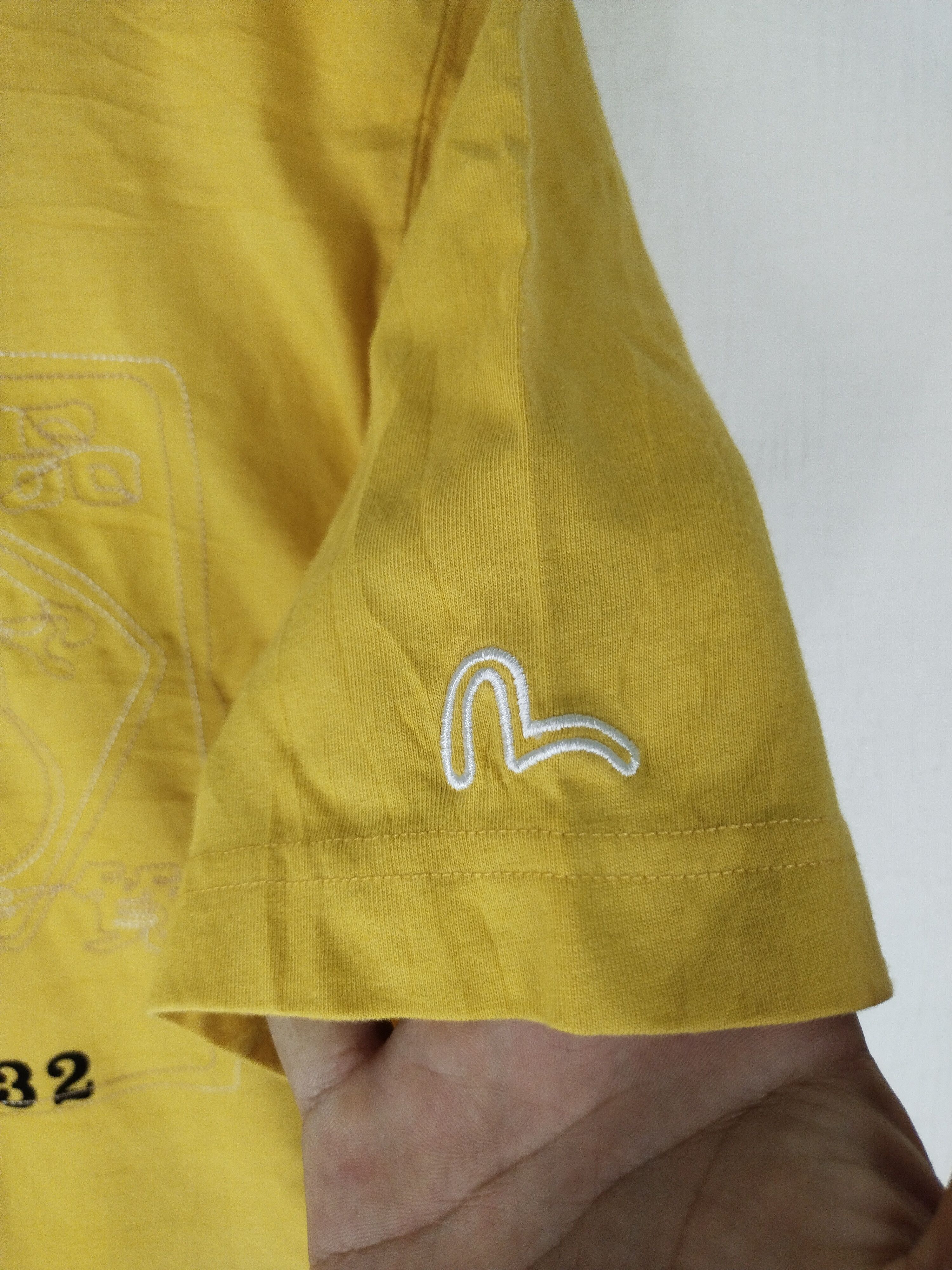 Evisu Vintage Evisu Embroidery Yellow Shirt Tee Size US M / EU 48-50 / 2 - 7 Thumbnail
