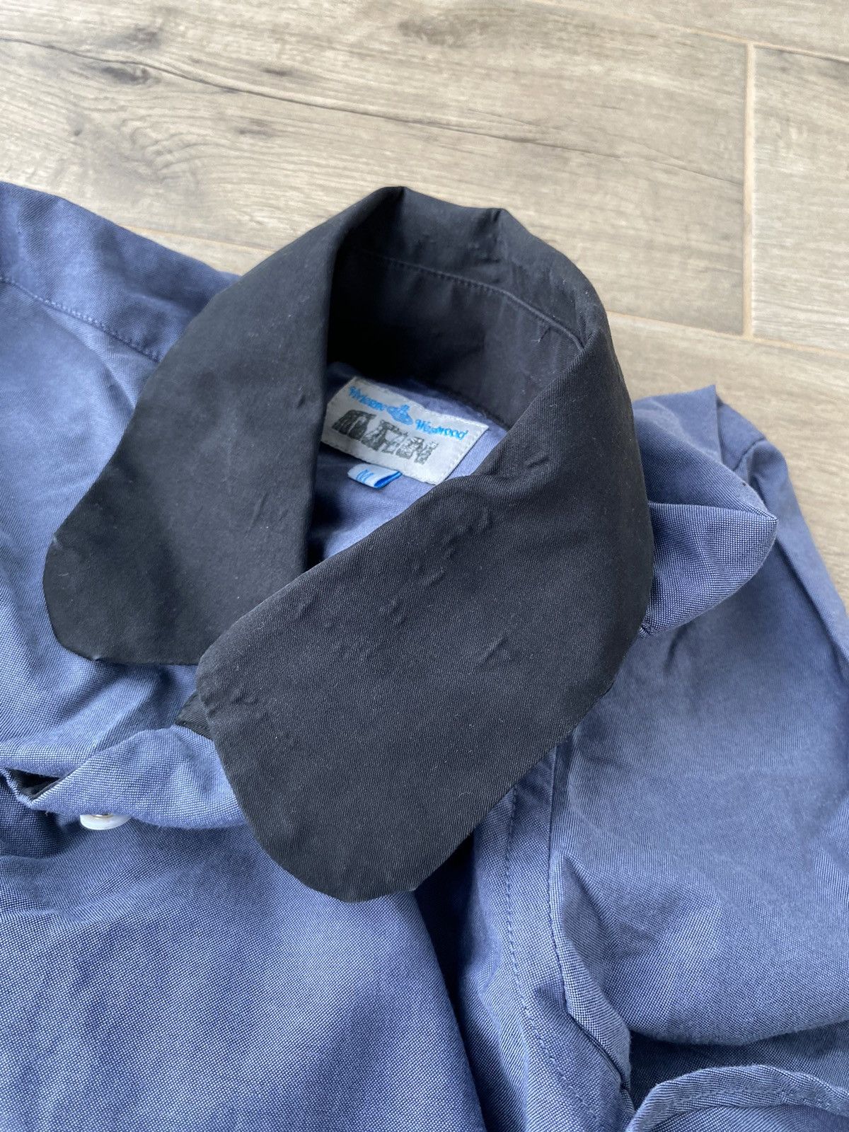 Vivienne Westwood Vivienne Westwood Rare Shirt Button Size US M / EU 48-50 / 2 - 13 Thumbnail