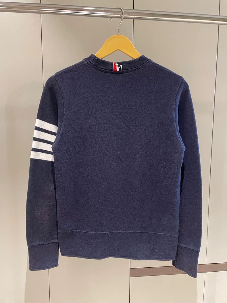 Thom Browne Thom browne Dark blue classic four-striped round-neck sweat Size US S / EU 44-46 / 1 - 2 Thumbnail