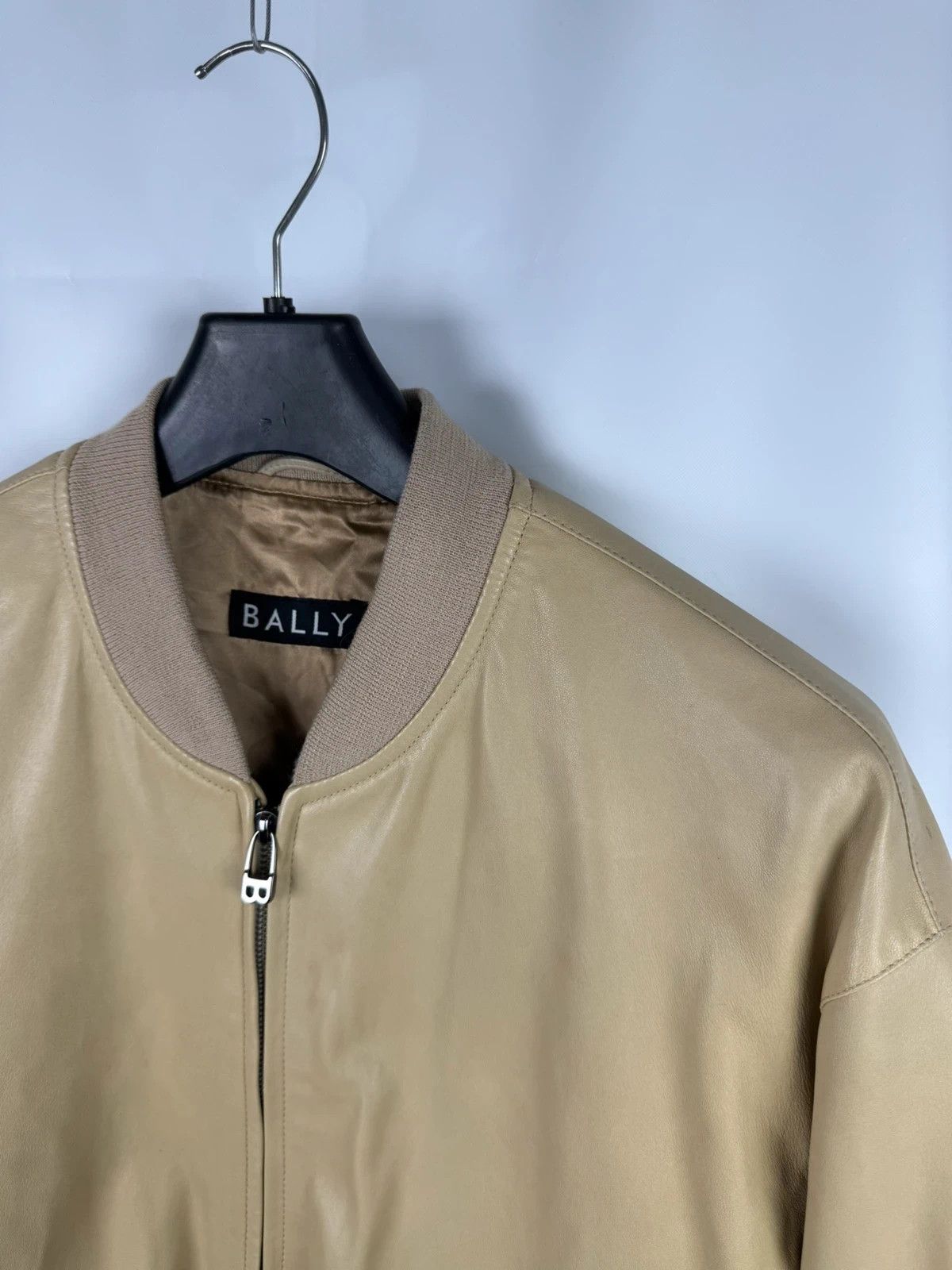 Bally Bally Switzerland Creme Bomber Jacket Genuine Leather Size US M / EU 48-50 / 2 - 2 Thumbnail