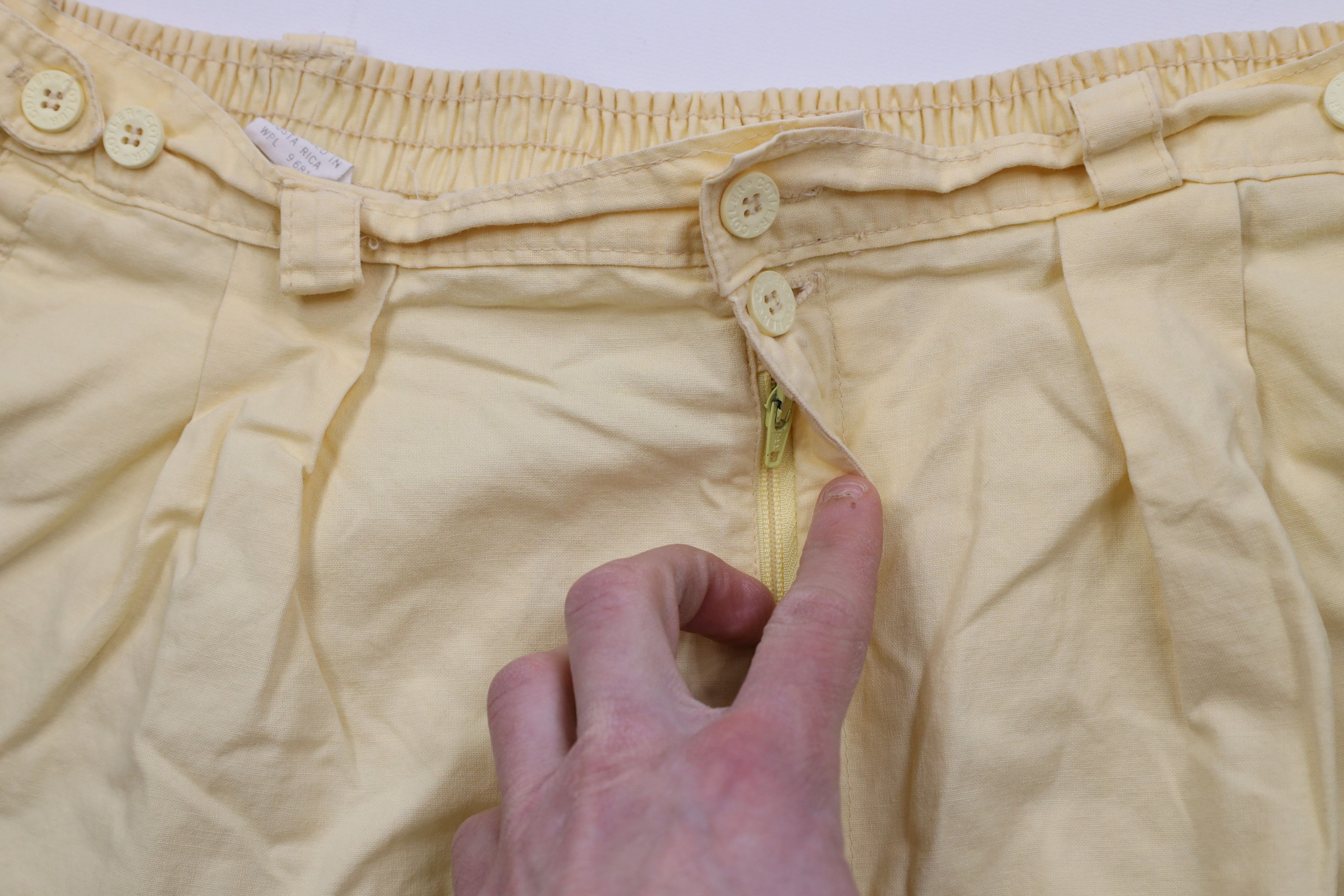 Vintage Vintage 70s Streetwear Above Knee Chino Shorts Yellow Size US 36 / EU 52 - 6 Thumbnail