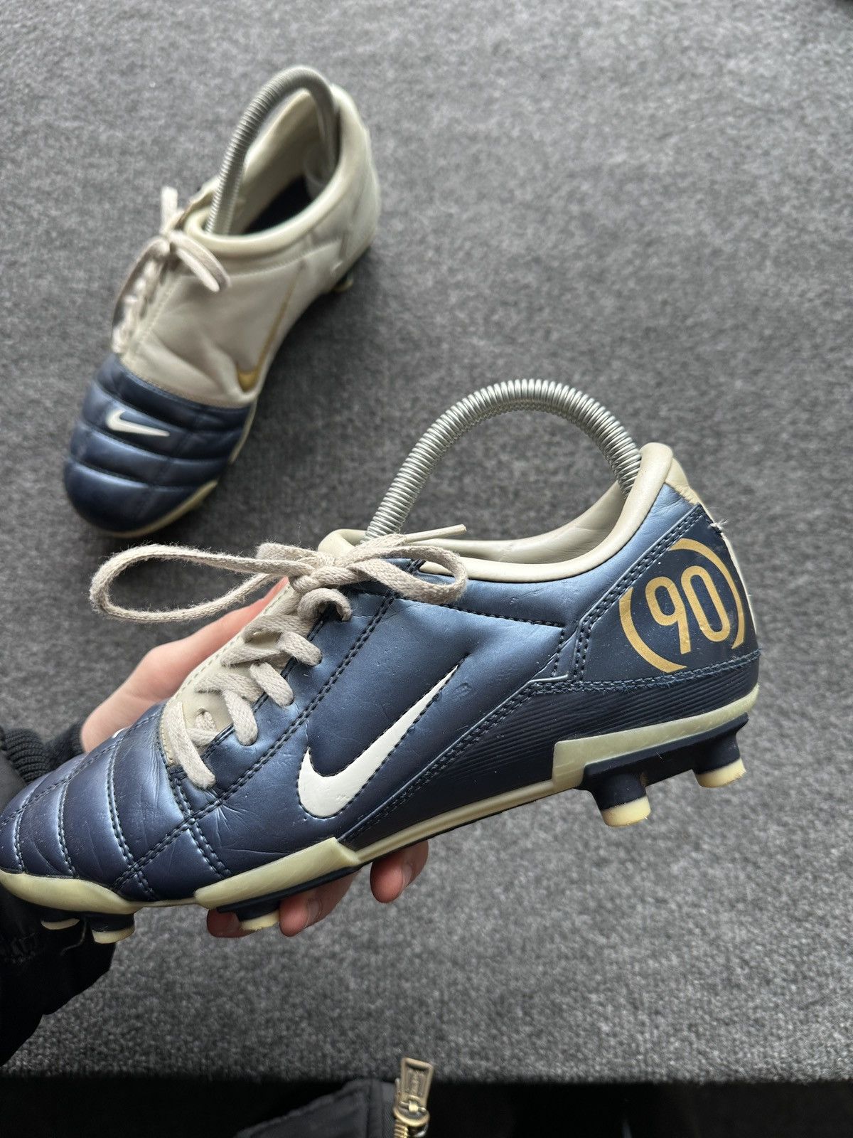 Nike 🚨RARE NIKE TOTAL 90 III UNISEX BLUE FOOTBAL SOCCER Size US 5.5 / EU 38 - 4 Thumbnail