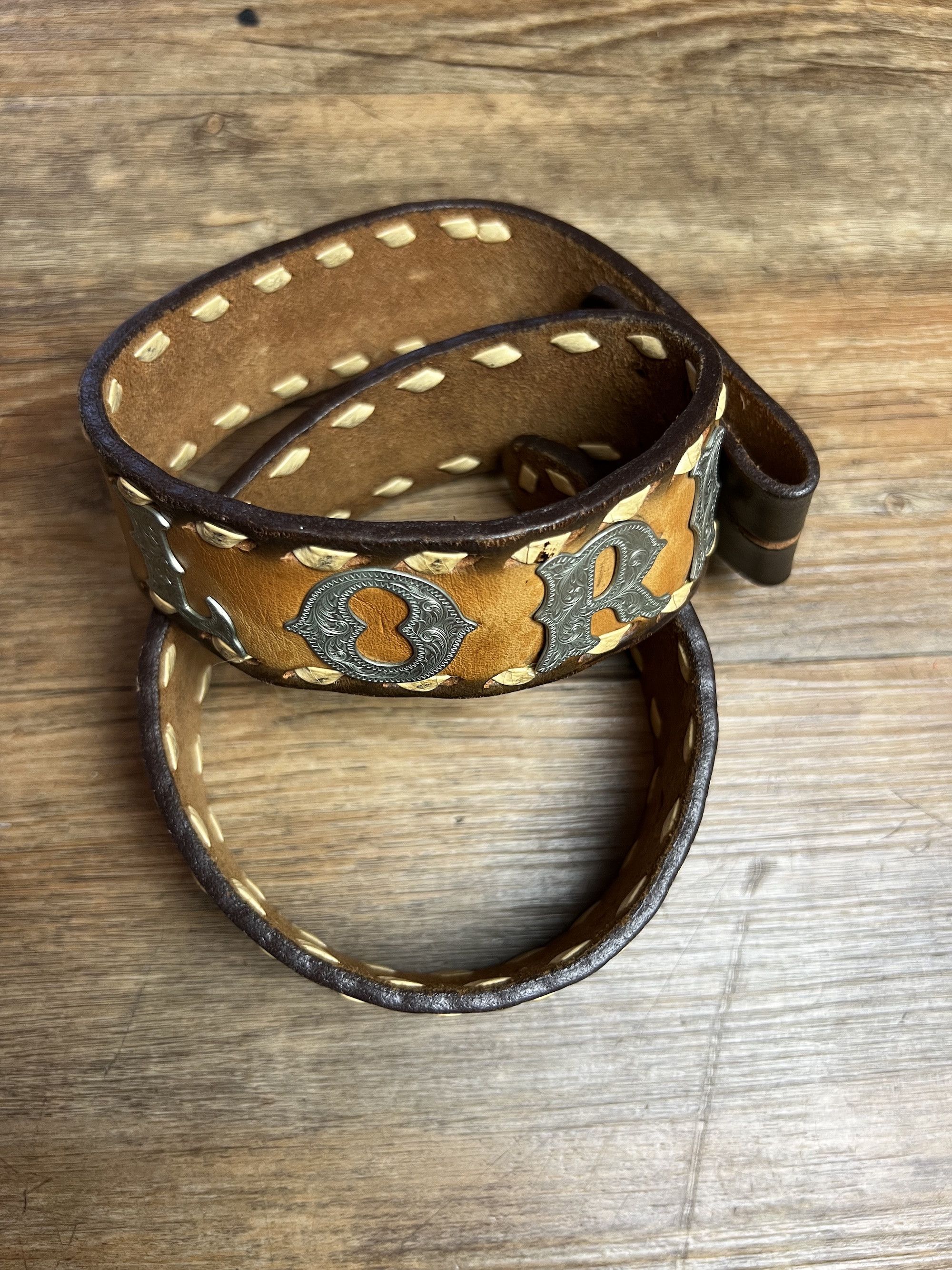 Vintage Vintage Leather Custom Made "LORI" Hand Tooled Western Belt Size ONE SIZE - 2 Thumbnail