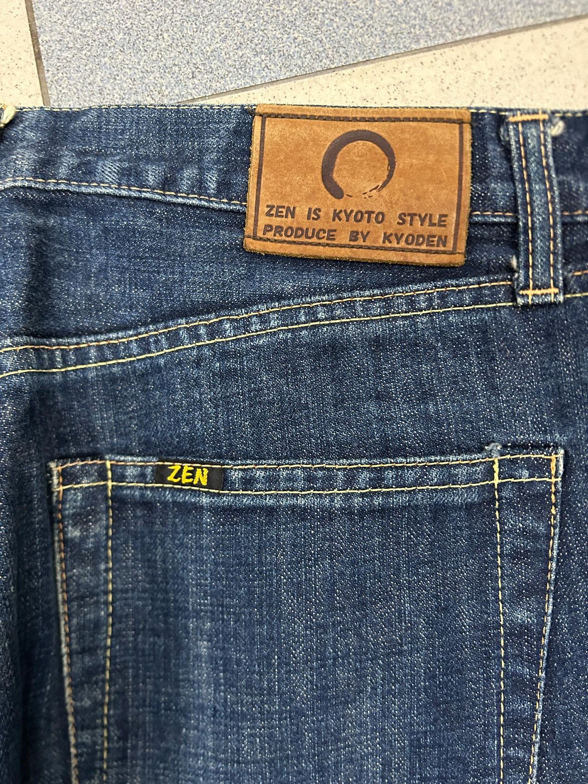 Japanese Brand Vintage Japanese Hand-Painted Fujin Raijin Zen Kyoto Jeans Size US 32 / EU 48 - 7 Thumbnail
