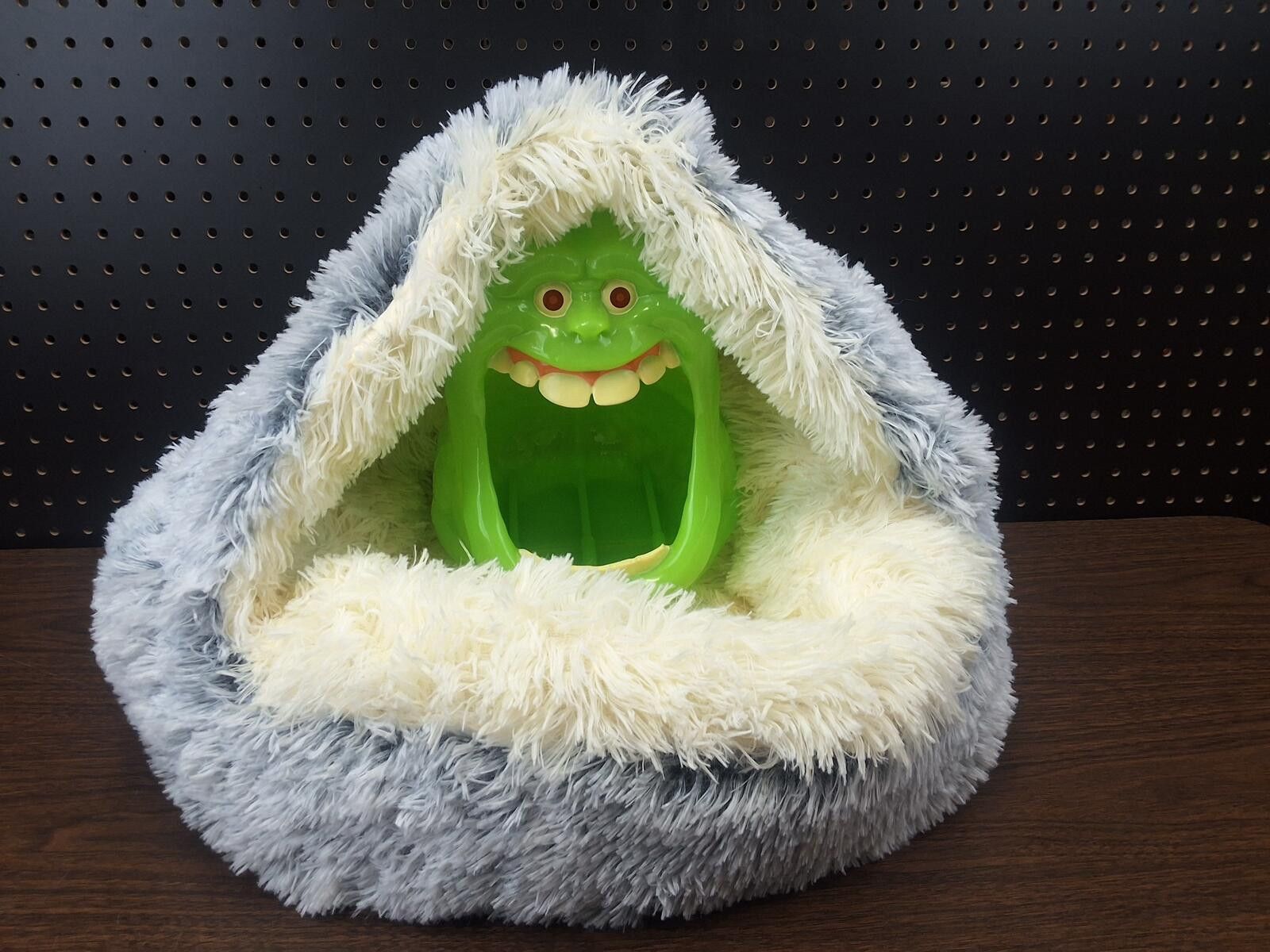 Genetic Manipulation Shinichiro Kuriya Cozy Plush Pet Bed Cave - Soft & Stylish Hideaway - Small Size ONE SIZE - 1 Thumbnail