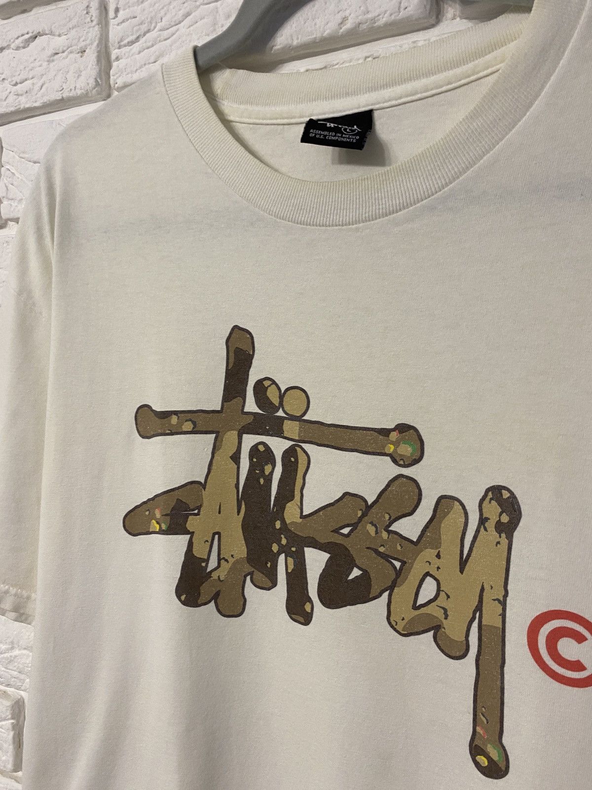 Other Vintage Tshirt STUSSY CAMO SPELL OUT LOGO Size US L / EU 52-54 / 3 - 3 Thumbnail