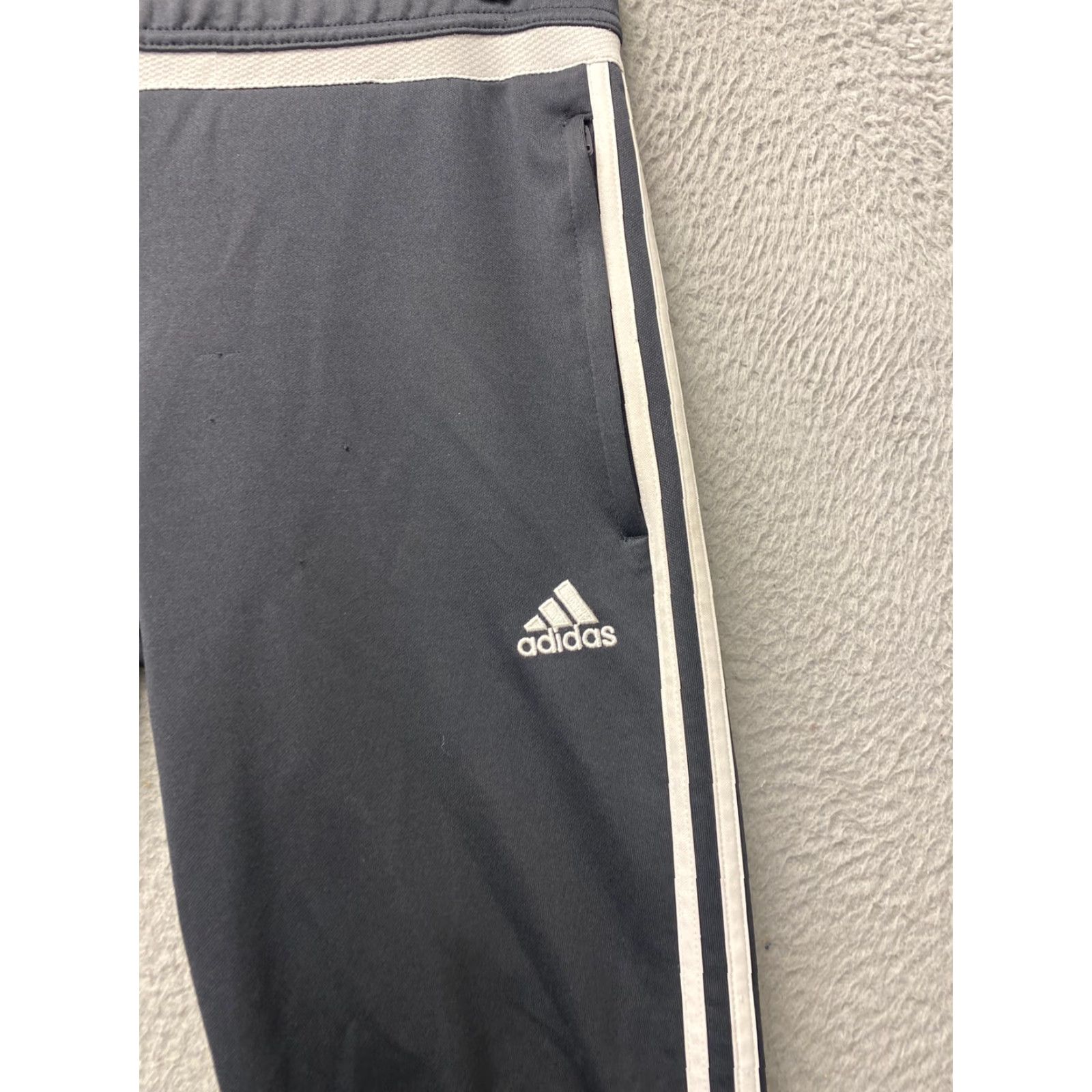 Adidas Adidas Pants Womens M Gray White Logo Activewear Sports Pockets 100-23 Dark Gray Size 32" / US 10 / IT 46 - 2 Thumbnail