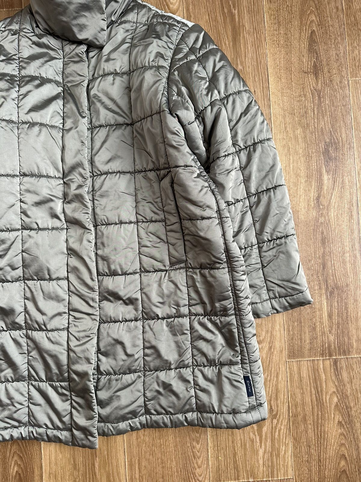 Giorgio Armani Vintage Giorgio Armani Neve Puffer Jacket Size M / US 6-8 / IT 42-44 - 2 Thumbnail