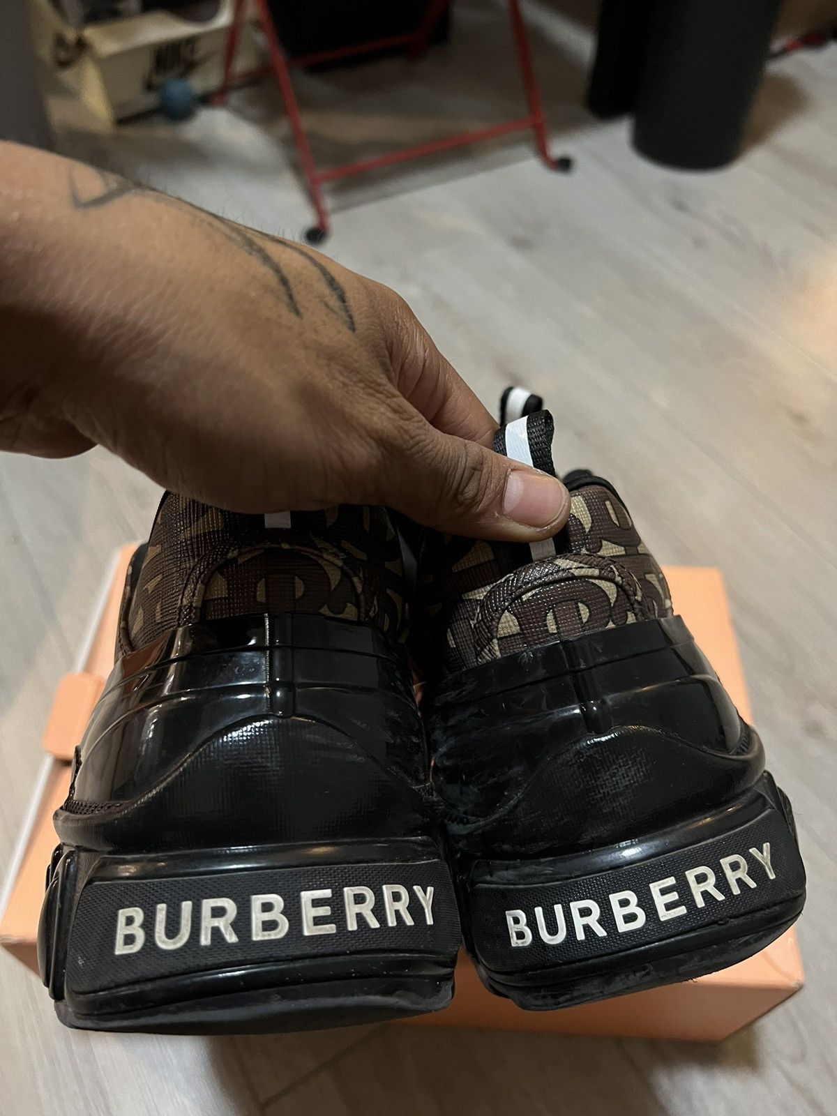 Burberry BURBERRY E-Canvas Monogram Arthur Sneakers Size US 11 / EU 44 - 9 Thumbnail