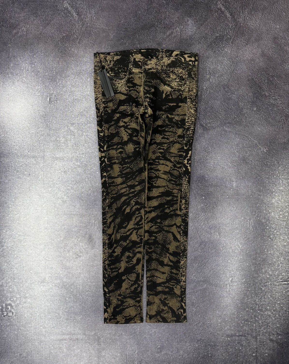 Diesel Black Gold Diesel Black Gold NWT Women’s Y2K Snake Camo Skinny Jeans Size 26" / US 2 / IT 38 - 1 Thumbnail