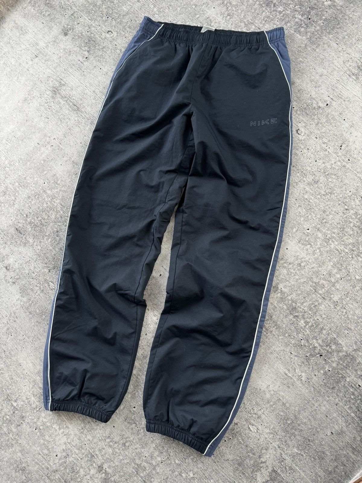 Nike Vintage Track Pants Y2K Joggers 90s Sweatpants Size L