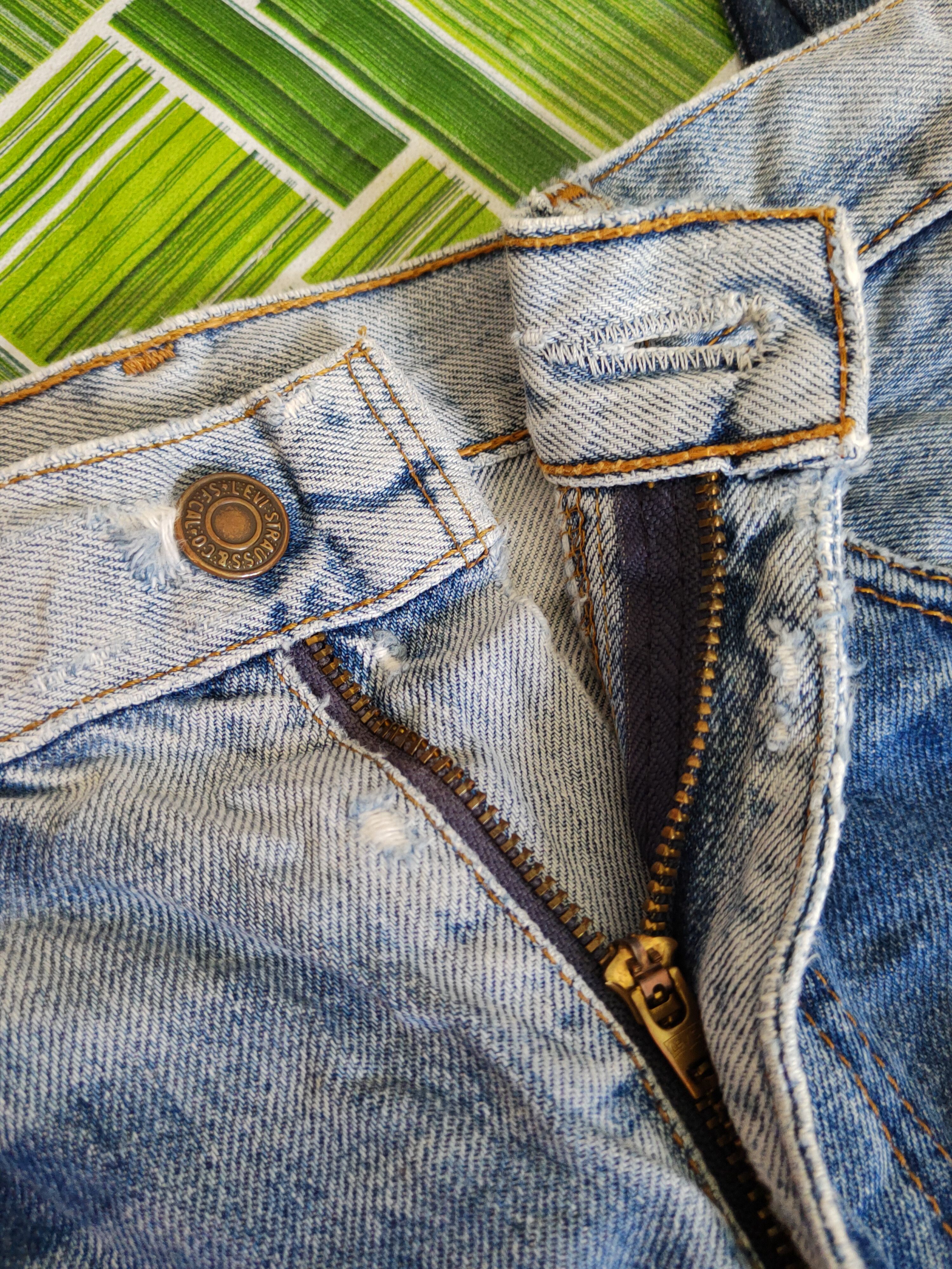 Japanese Brand Levi's Blue Distressed Ripped Jeans #S1671 Size US 31 - 16 Thumbnail