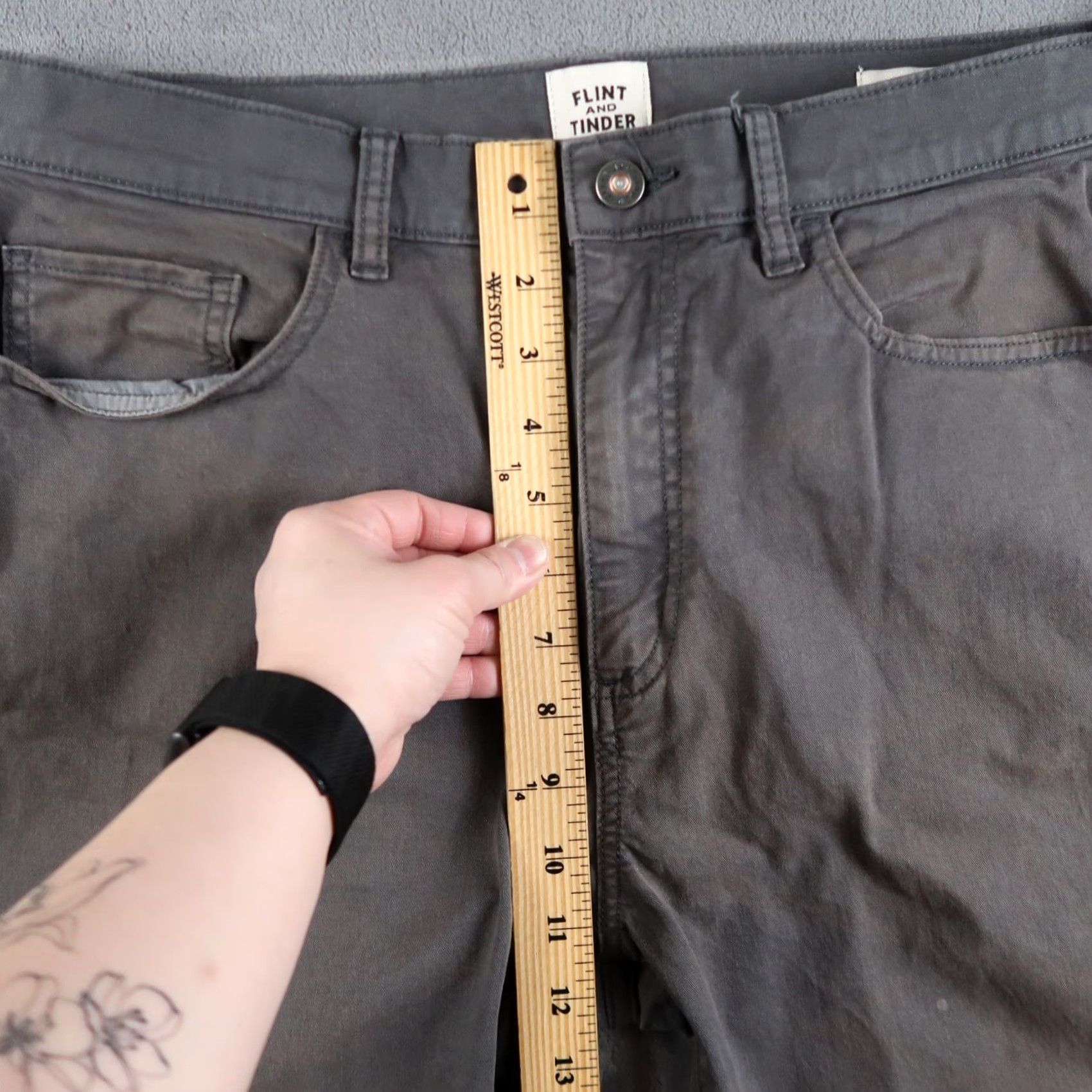Flint And Tinder Flint and Tinder Pants Mens 33x32 Gray Tapered Fit Jeans Huckberry Slim Casual 5-Pocket Logo Size US 33 - 7 Thumbnail
