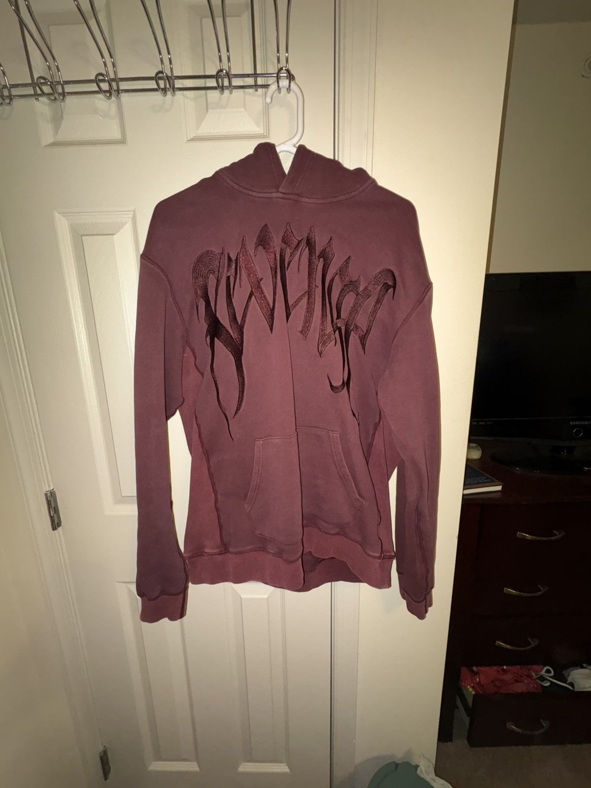Revenge vintage treated embroidered logo hoodie burgundy Size US L / EU 52-54 / 3 - 1 Thumbnail