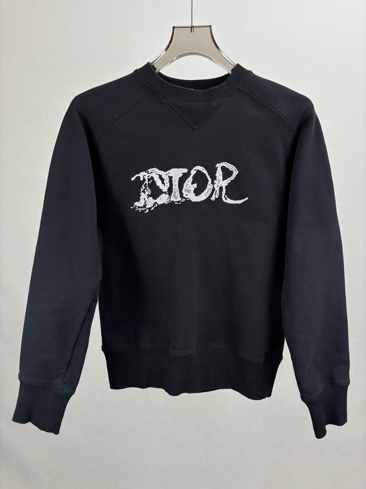Dior DIOR Embroidered Logo Long Sleeve Sweatshirt Size US S / EU 44-46 / 1 - 1 Thumbnail
