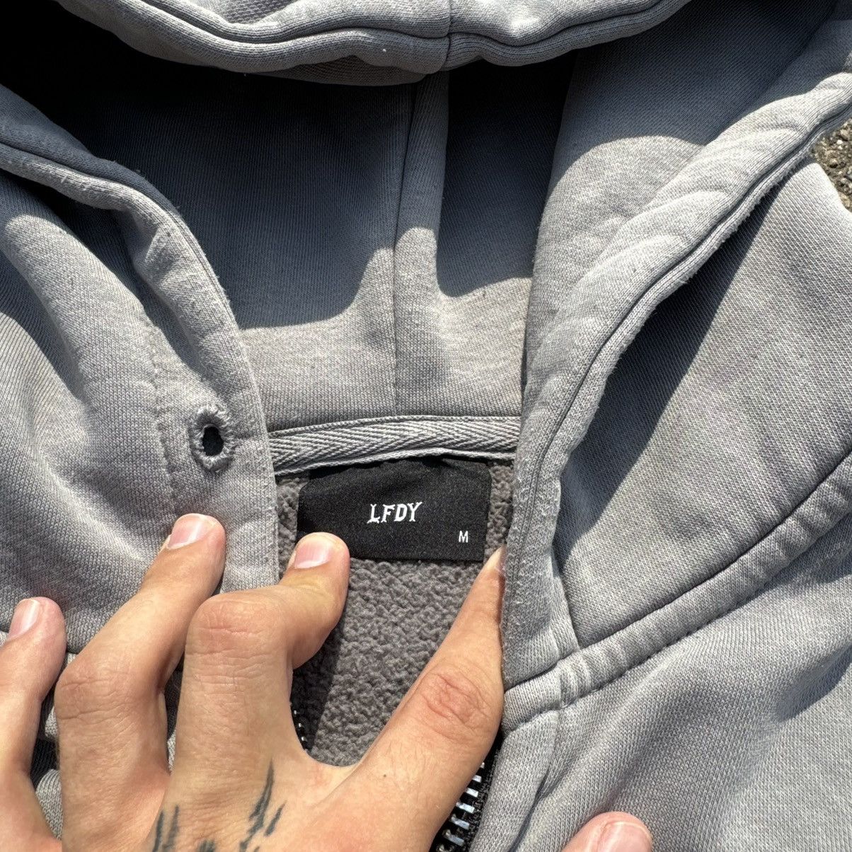 Japanese Brand × Vintage vintage lfdy zip hoodie live fast die young boxy fit Size US M / EU 48-50 / 2 - 5 Thumbnail
