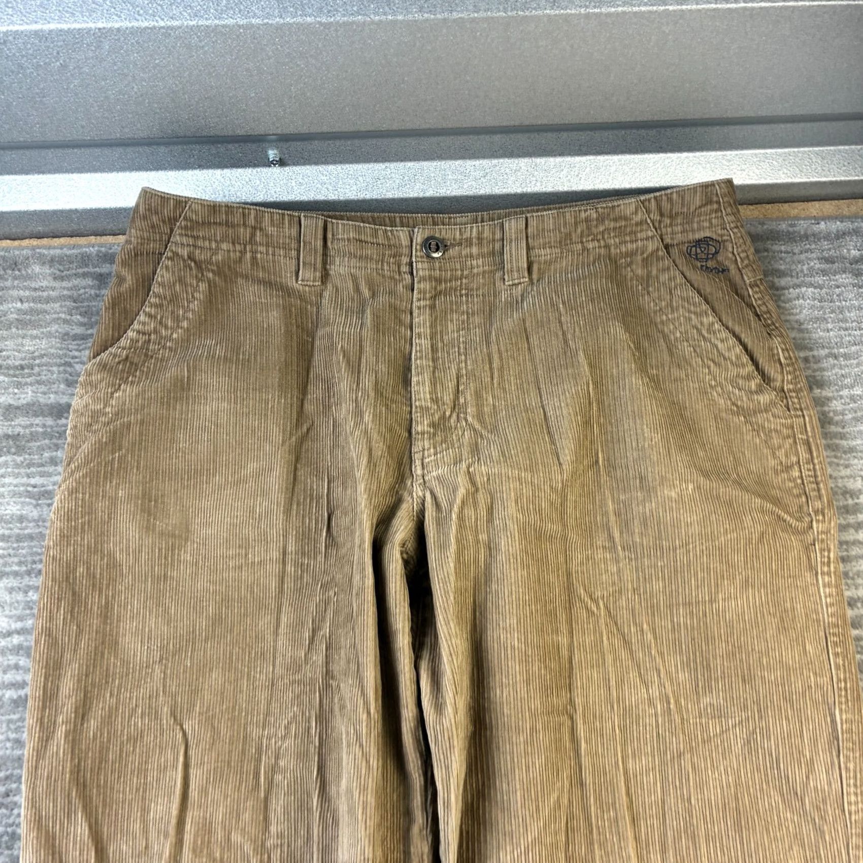 Patagonia Patagonia Pants Mens 36 Beige Corduroy Straight Leg 5-Pocket Regular Rise Nylon? No, Cotton Beige Italy? Size US 36 / EU 52 - 3 Thumbnail