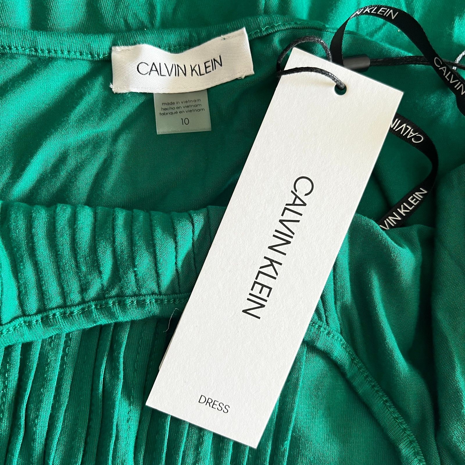 Calvin Klein Calvin Klein Green Spaghetti Strap Scoop Neck Romper, US10 Size 32" / US 10 / IT 46 - 6 Thumbnail
