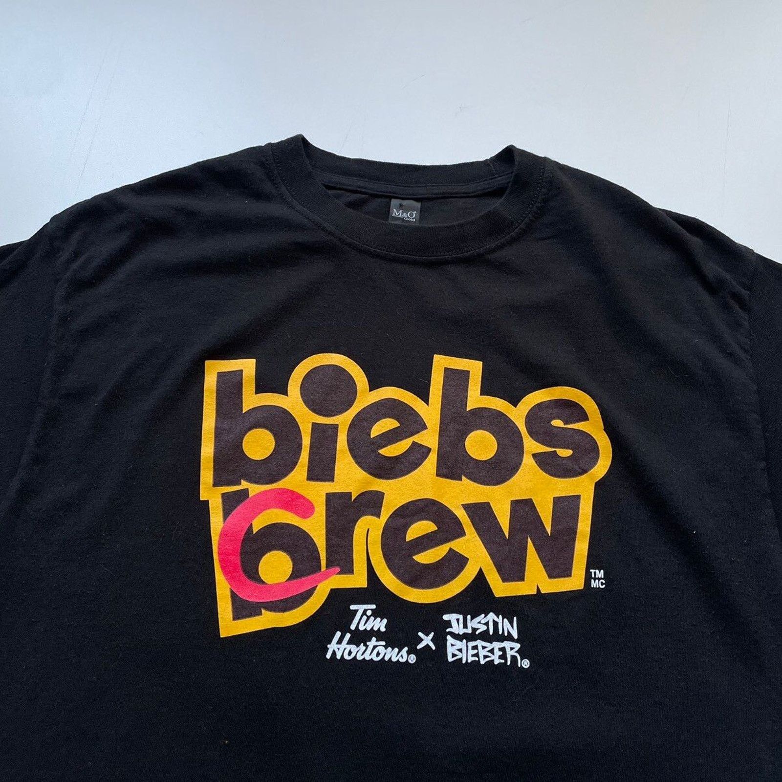 Justin Bieber Justin Bieber Tim Hortons Biebs Brew Graphic T Shirt Medium Size US M / EU 48-50 / 2 - 2 Thumbnail