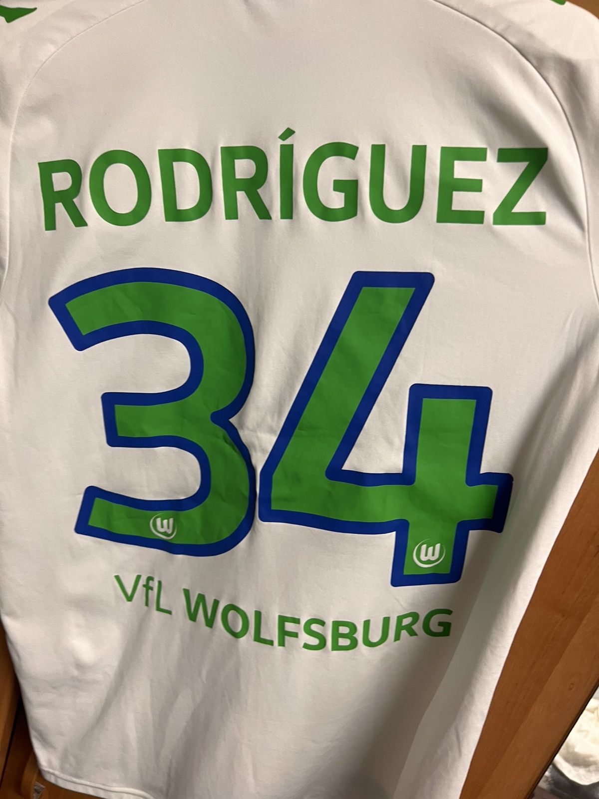 Kappa Kappa Wolfsburg Volkswagen number 34 Rodriguez jersey Size US L / EU 52-54 / 3 - 6 Thumbnail