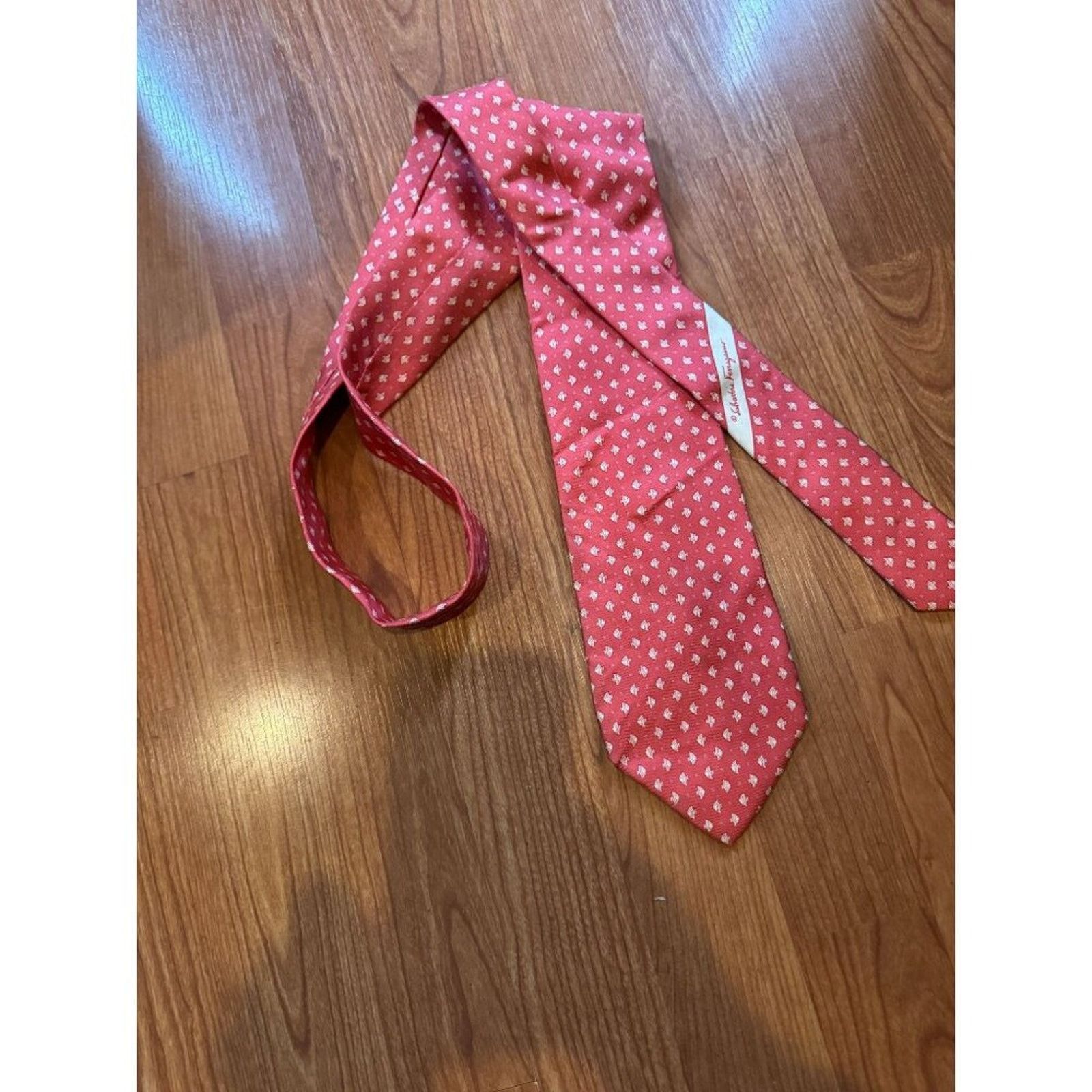 Salvatore Ferragamo Men's Salvatore Ferragamo Beautiful Angel Fish Tie Size ONE SIZE - 1 Thumbnail