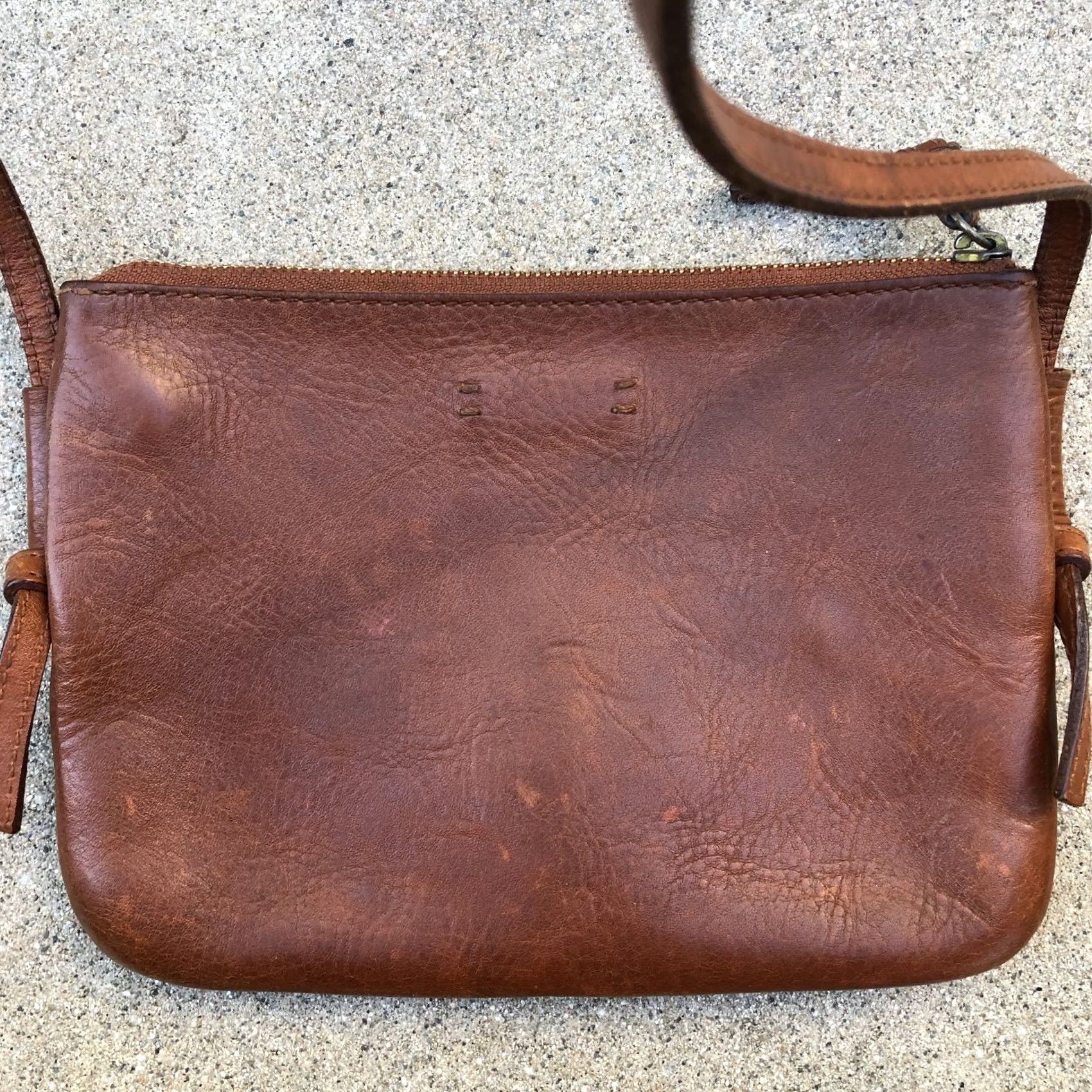 Madewell MADEWELL The Simple Crossbody Purse Bag Women's Leather Brown Zipper Crossbody Purse Bag Brown Leather Size ONE SIZE - 2 Thumbnail