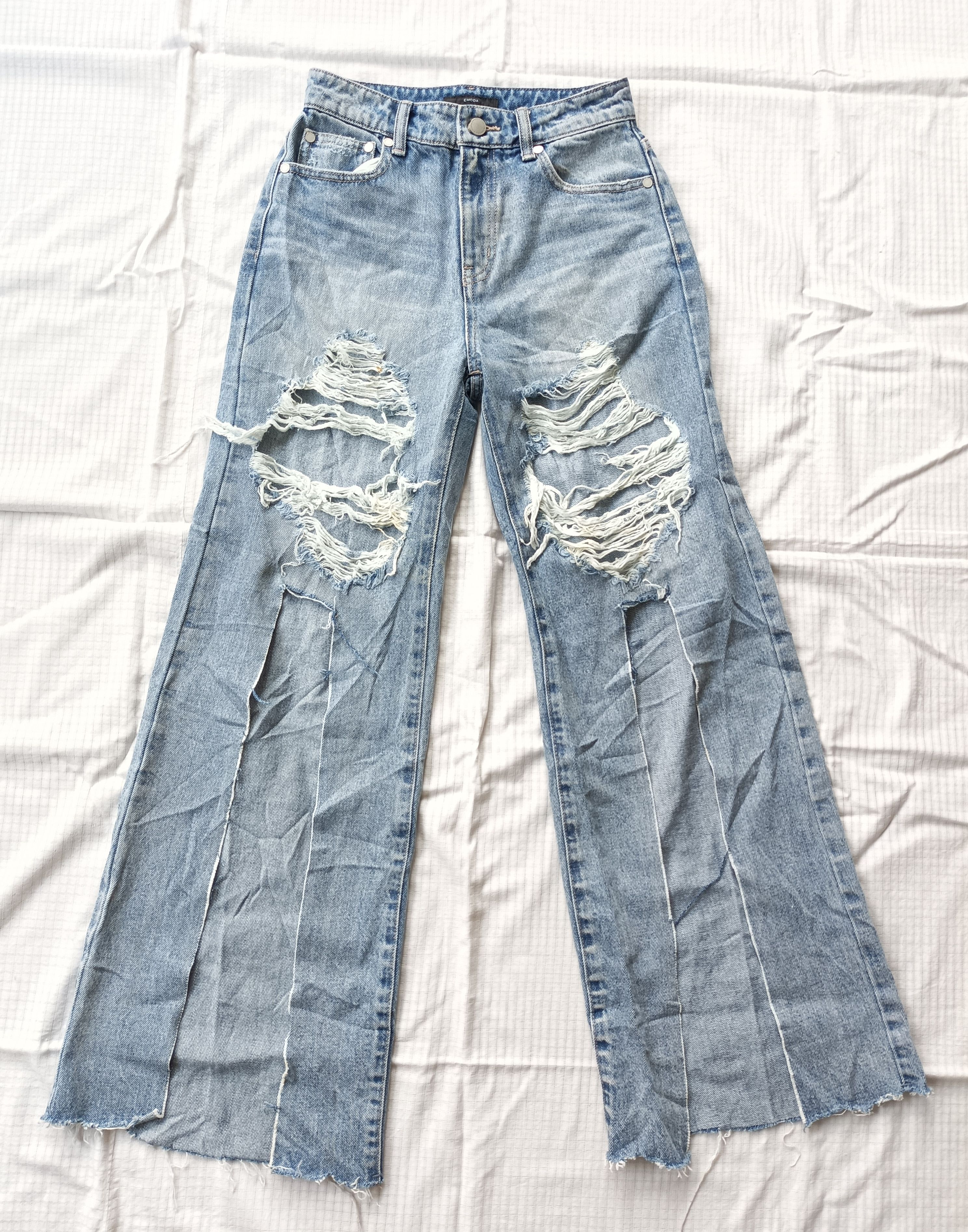 Japanese Brand (P177) Emoda Distressed Women Front Slit Flare Jeans Sz 1 Size 26" / US 2 / IT 38 - 1 Thumbnail