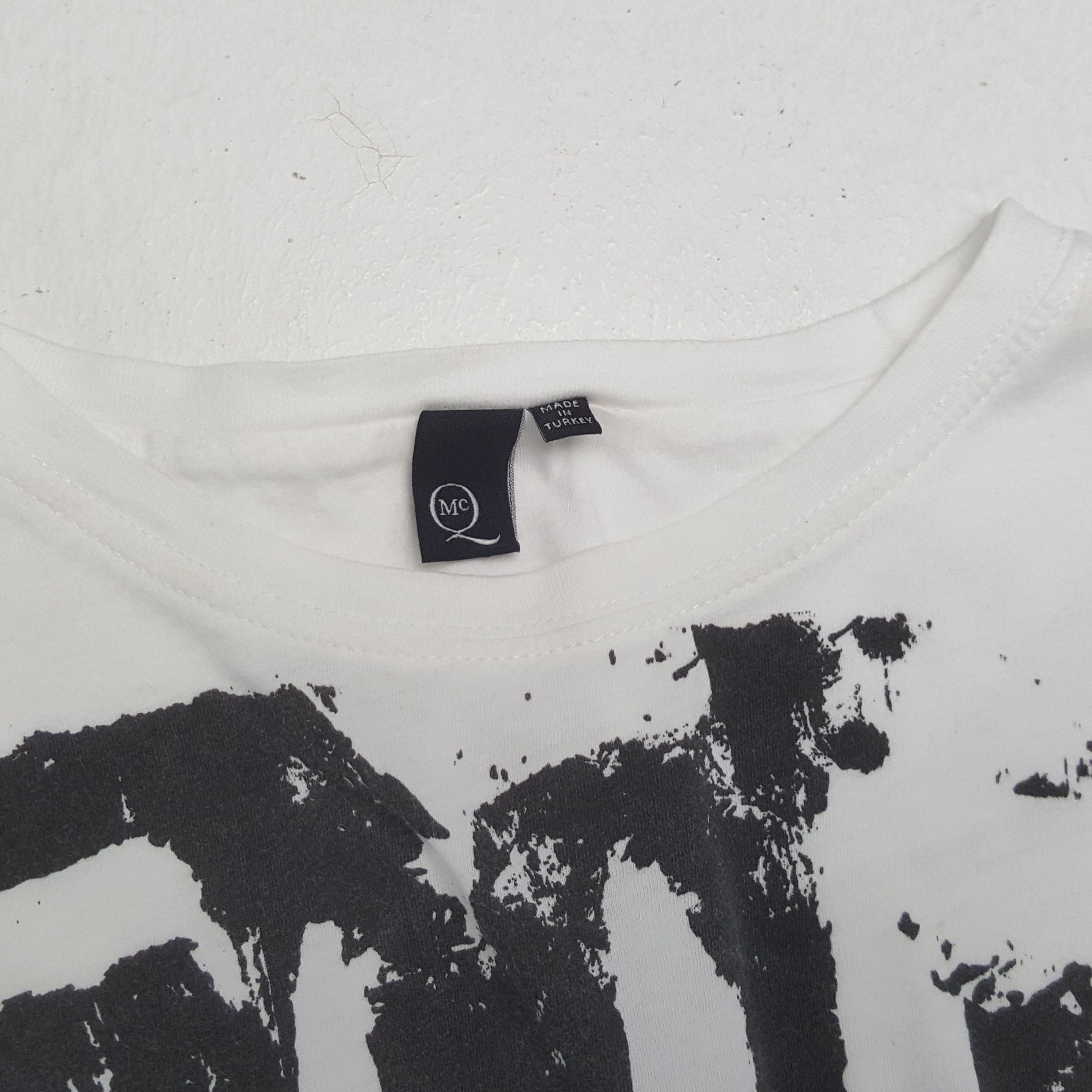 Alexander McQueen × MCQ × Vintage Vintage MC QUEENS Alexander McQueen Fashion T-Shirts Size US S / EU 44-46 / 1 - 9 Thumbnail