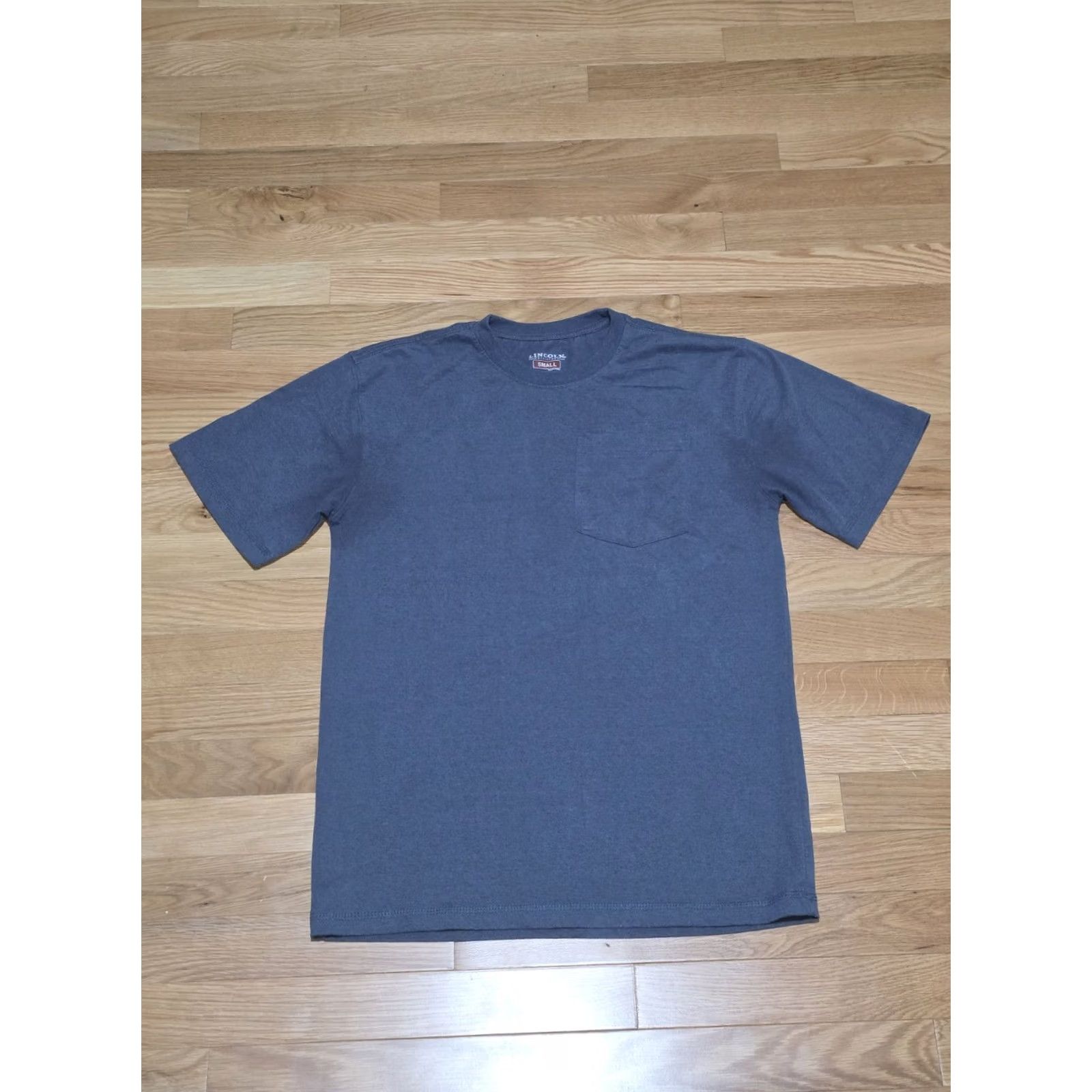 Vintage Lincoln Outfitters Pocket T Shirt Blue Size S Men Short Sleeve Classic Working Men Pocket Shirt Mens Size US S / EU 44-46 / 1 - 4 Thumbnail