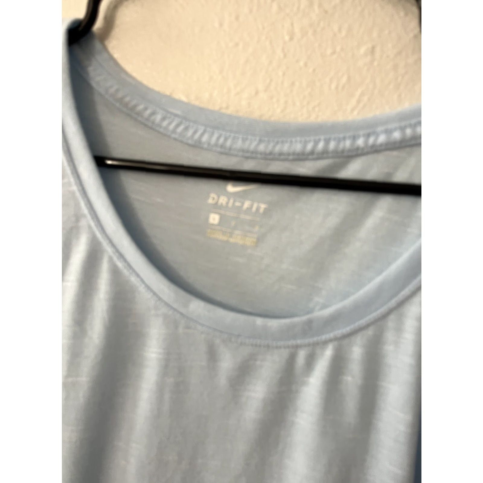 Nike Nike Shirt Large Adult Blue Athletic Dri Fit V Neck Swoosh Logo Gym Womens L Size L / US 10 / IT 46 - 2 Thumbnail