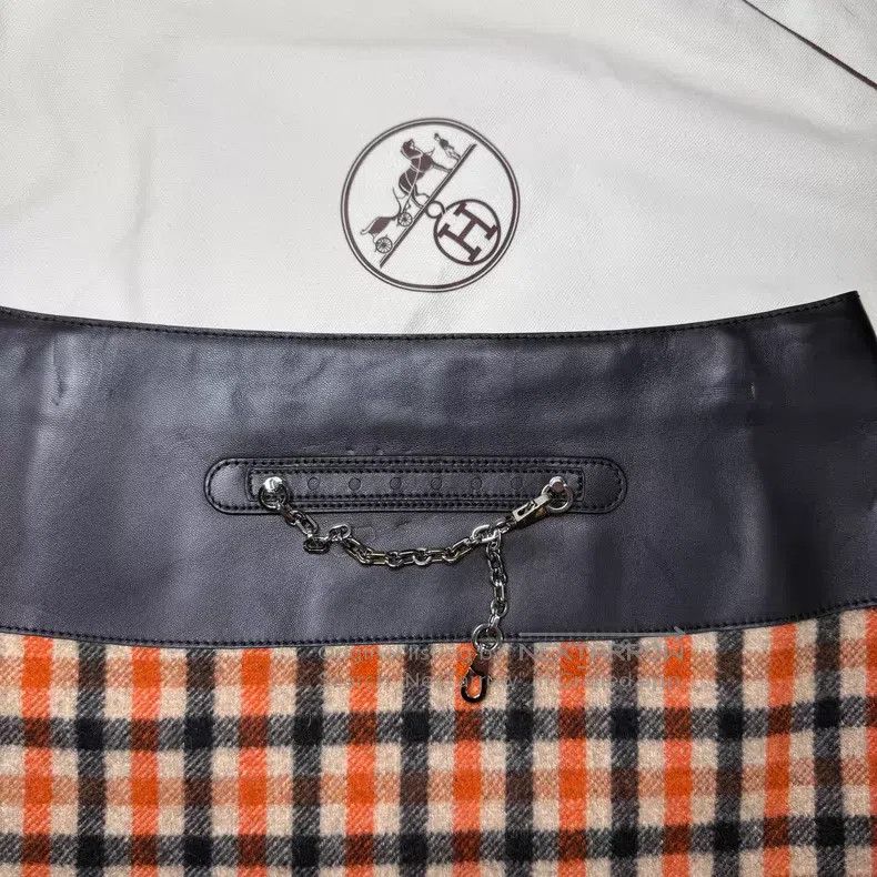 Hermes Hermes Double Faced Cashmere and Leather Skirt Size 24" / US 00 / IT 34 - 3 Thumbnail