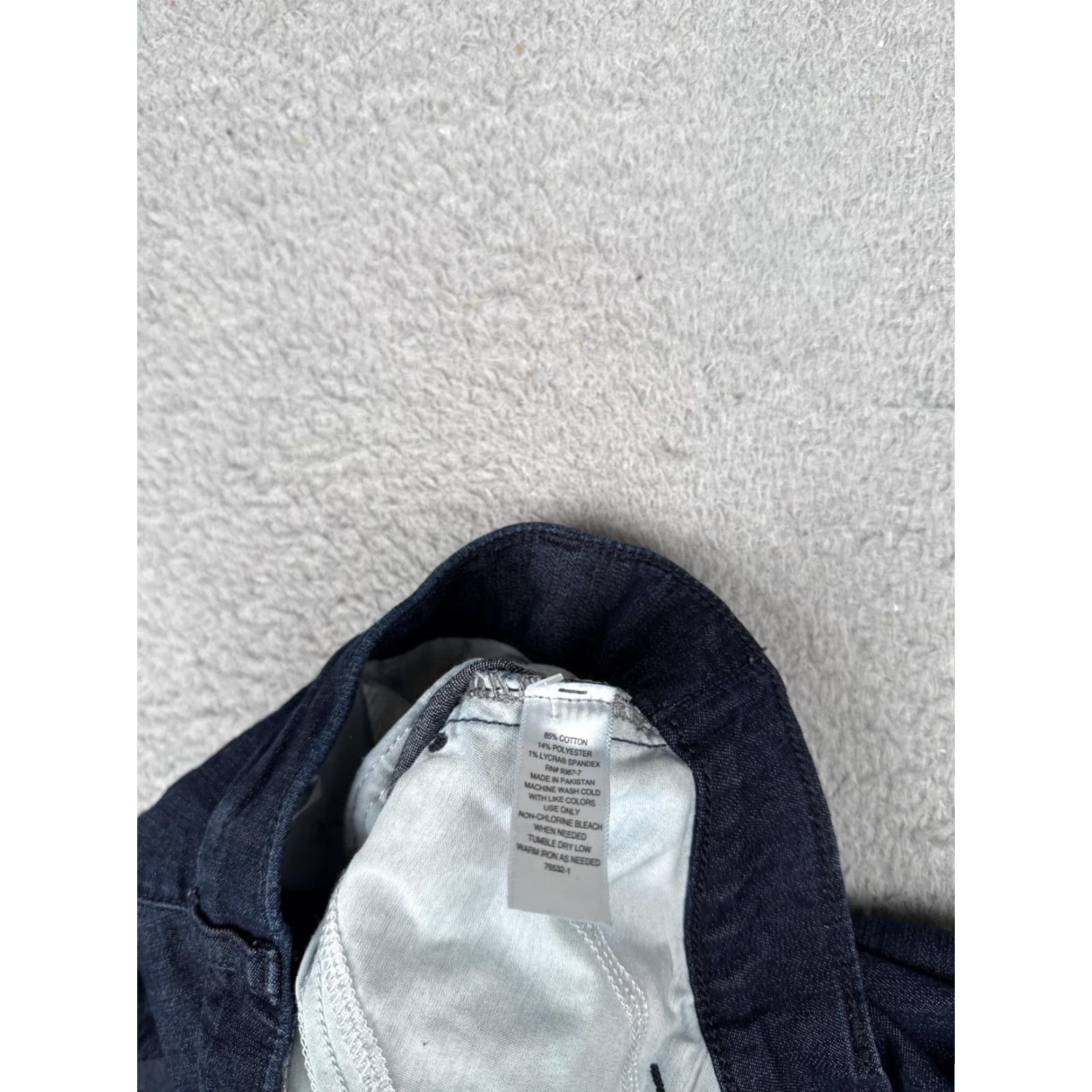 Vintage St. John's Bay Jeans Capri Womens 6 Blue Dark Wash Mid Rise Stretch Denim 28x19 Size 28" / US 6 / IT 42 - 7 Thumbnail