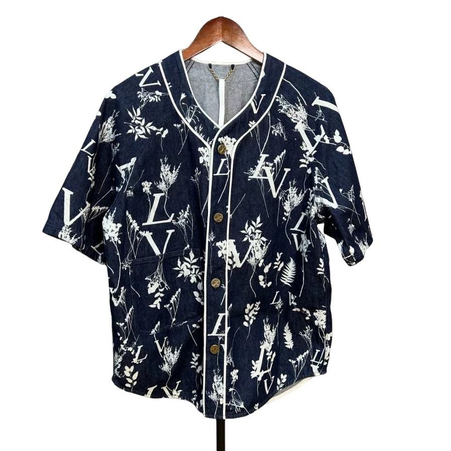 Louis Vuitton Louis Vuitton Floral Monogram Denim Button Up Shirt M Size US M / EU 48-50 / 2 - 1 Thumbnail