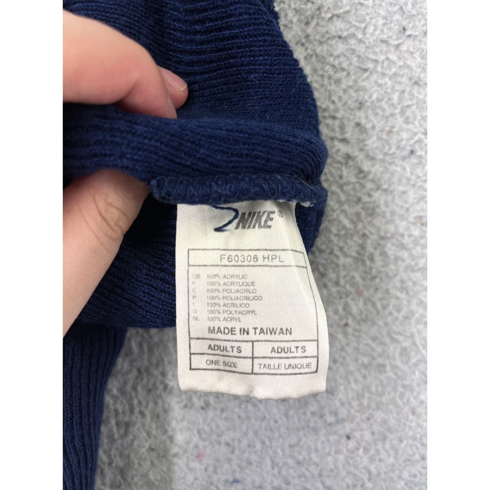 Nike Nike Beanie Toque Adult One Size Blue Red Knit Swoosh 100% Acrylic Outdoor Sports Men Beanie Size ONE SIZE - 6 Thumbnail
