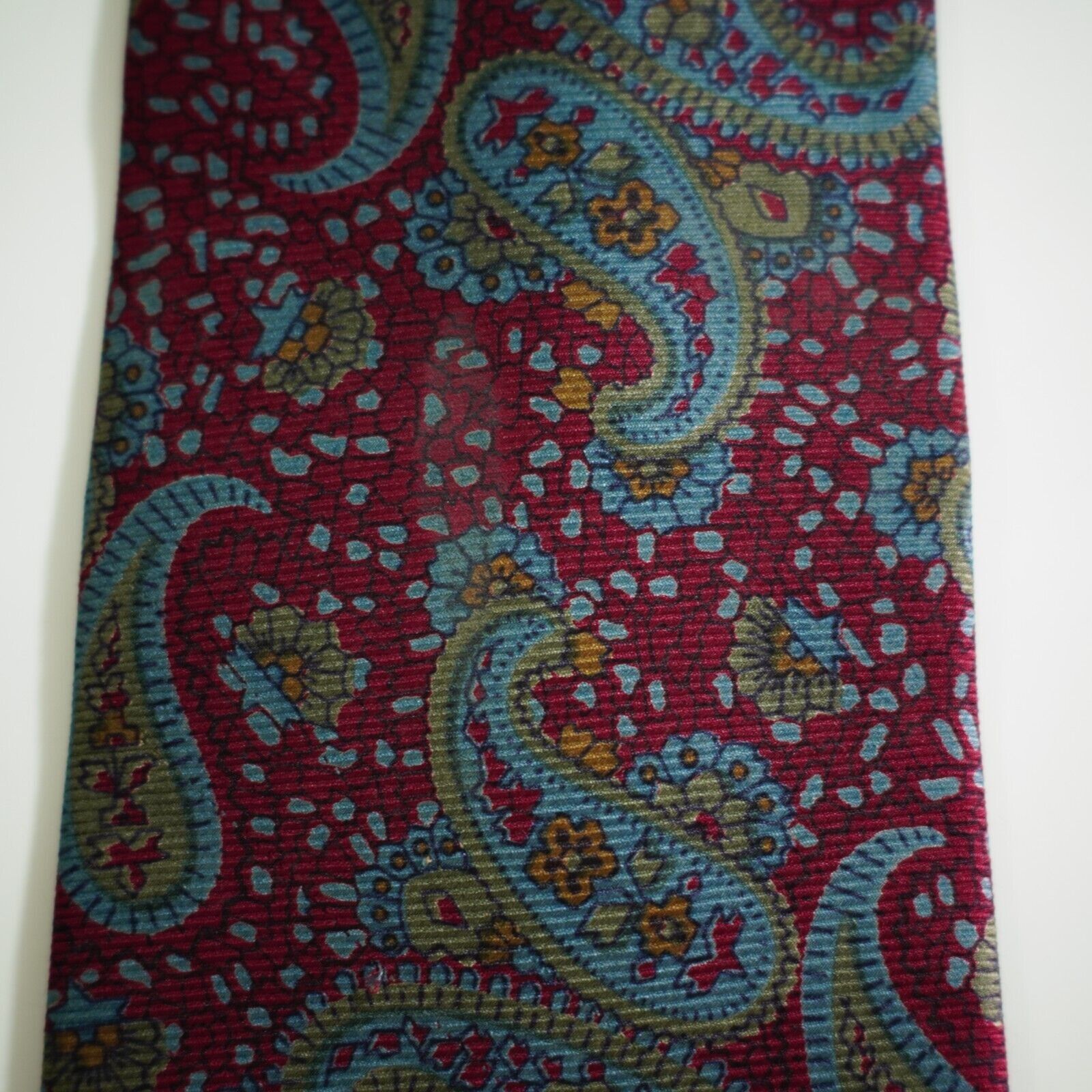 Lanvin Lanvin Paris Red Green Blue Paisley Print Silk Tie Size ONE SIZE - 2 Thumbnail