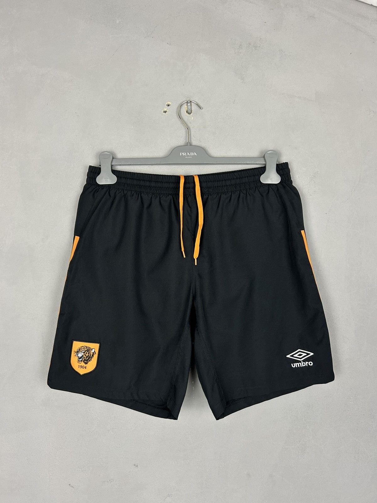 Umbro Umbro Hull City AFC Football Soccer Shorts Black Size L Size US 34 / EU 50 - 2 Thumbnail