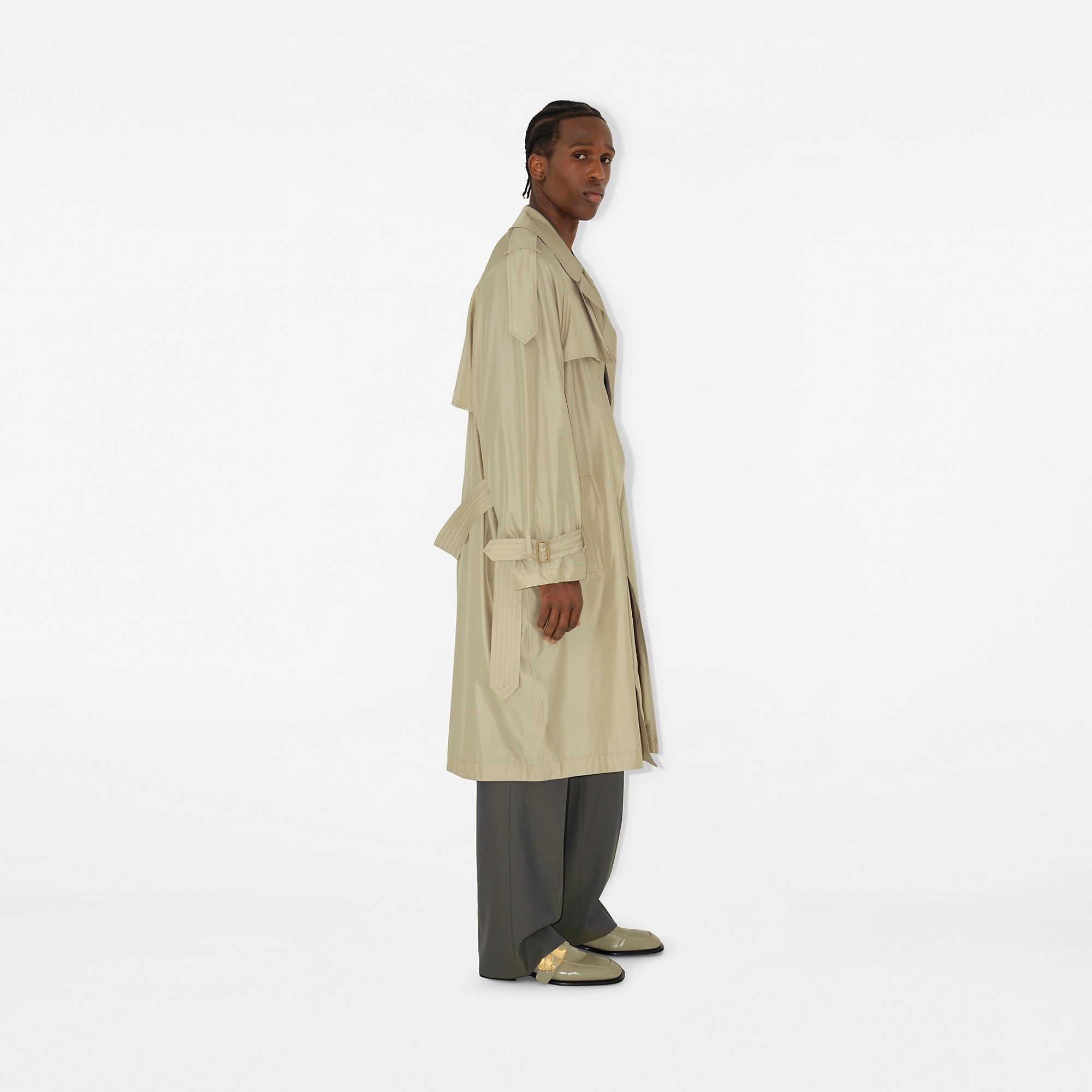 Burberry o1w1db10326 Long Silk Trench Coat in Beige Size US M / EU 48-50 / 2 - 3 Thumbnail