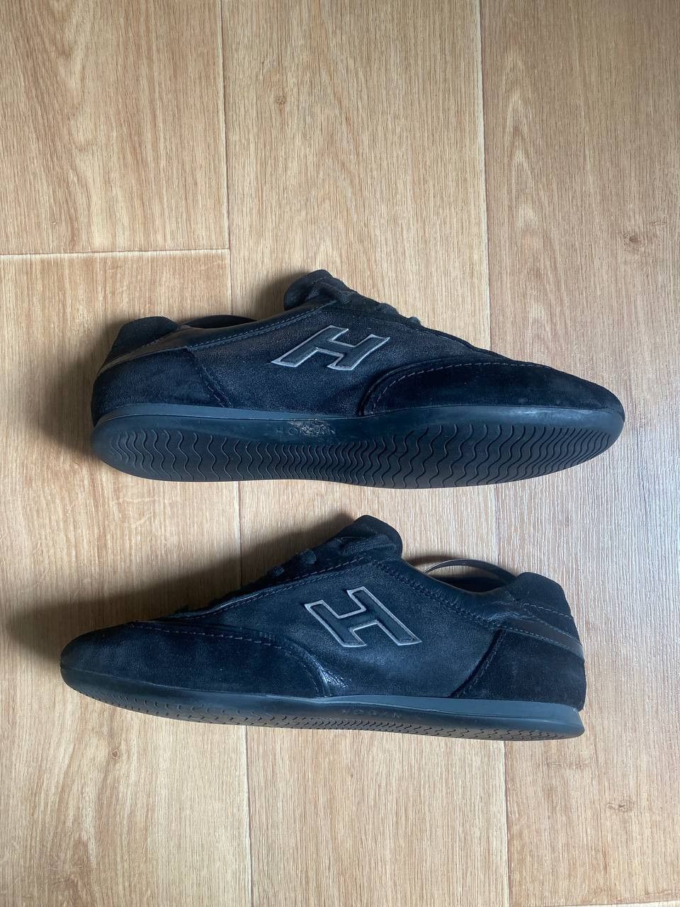 Hogan × Vintage Hogan Olympia Suede Sneakers Vintage SIZE US 9 Size US 9 / EU 42 - 14 Thumbnail