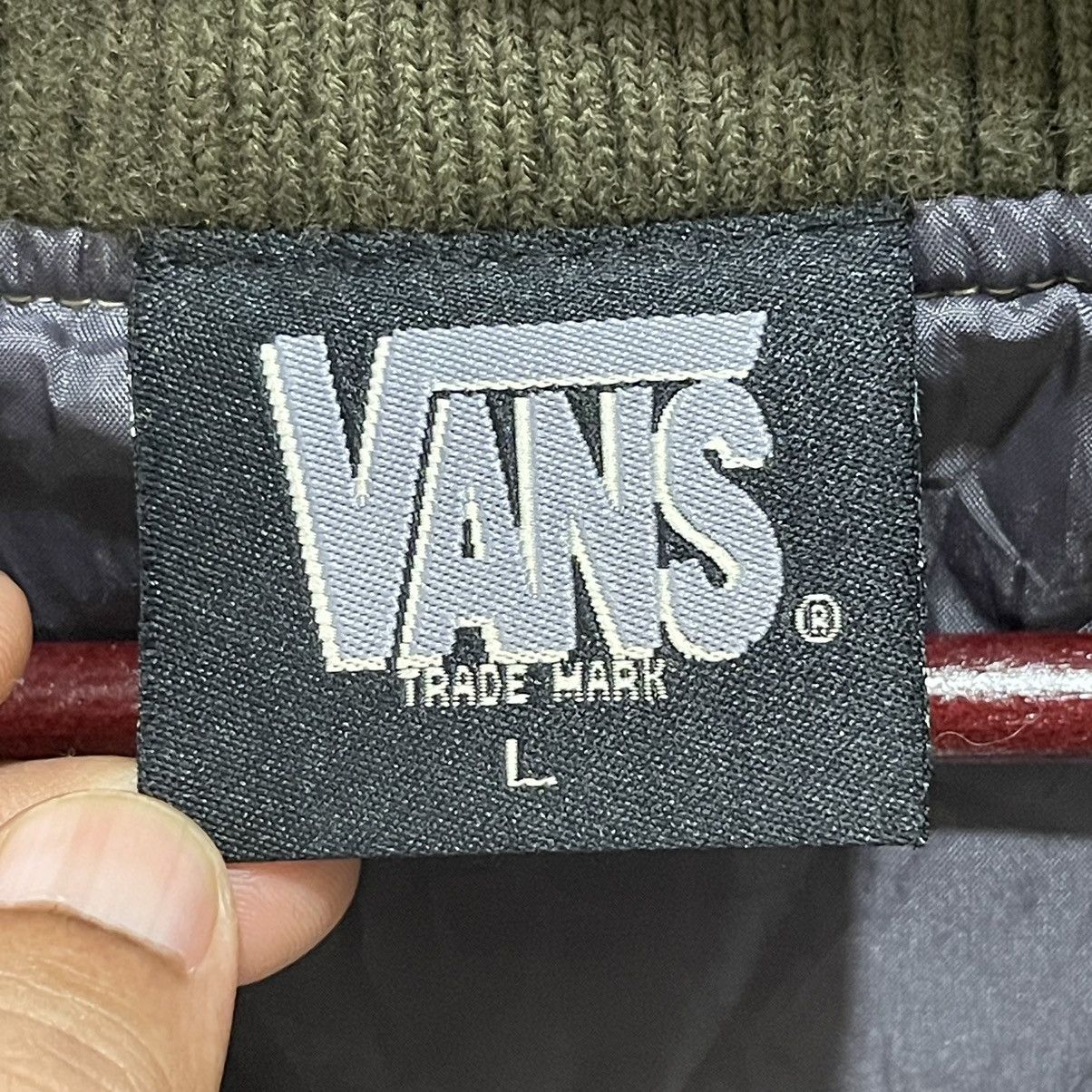 Vans × Vintage Vintage 90s VANS Puffer Zipper Bomber Jacket Size US L / EU 52-54 / 3 - 12 Thumbnail