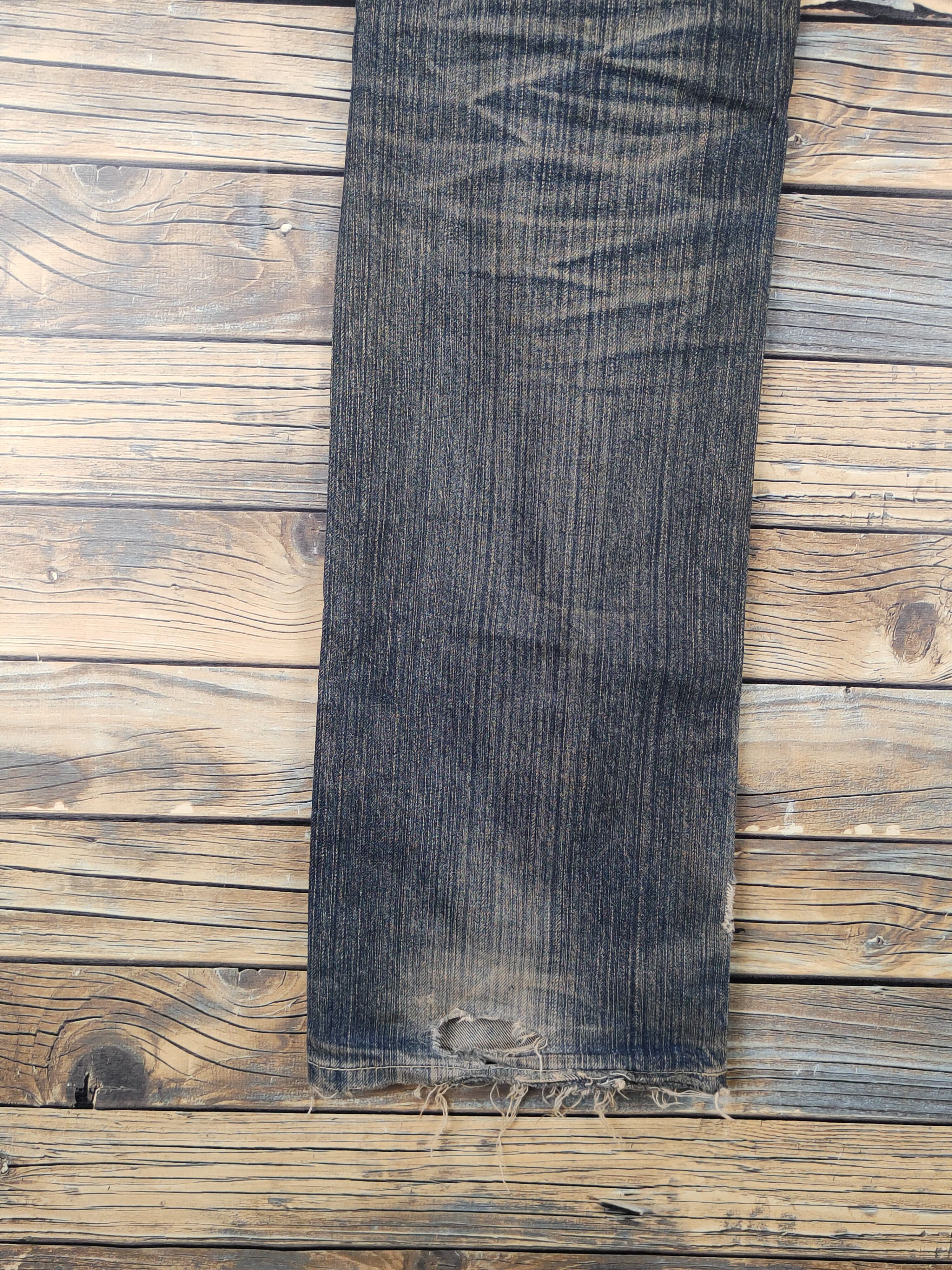Japanese Brand Uniqlo Dark Blue Distressed Ripped Jeans #W1068 Size US 31 - 9 Thumbnail