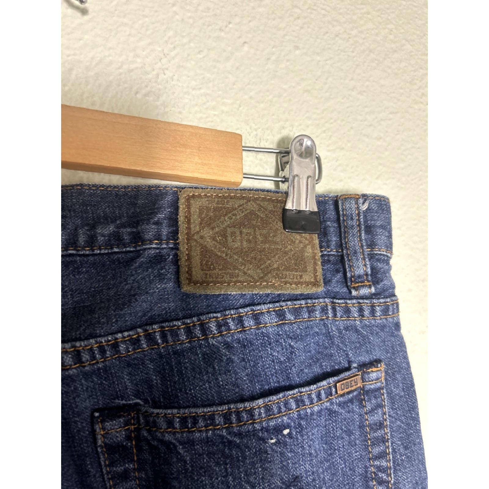 Obey OBEY Jeans Men Slim Straight Denim 34x30 Dark Wash Button Fly 5-Pocket Blue Size US 34 / EU 50 - 7 Thumbnail