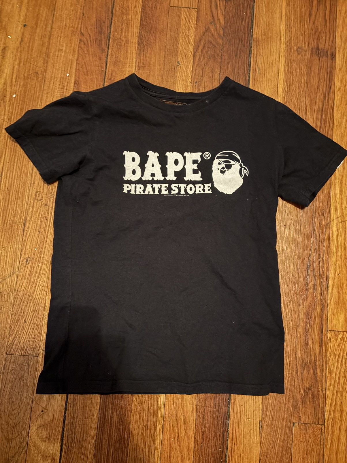 Bape BAPE black pirate store tee Size US S / EU 44-46 / 1 - 1 Thumbnail