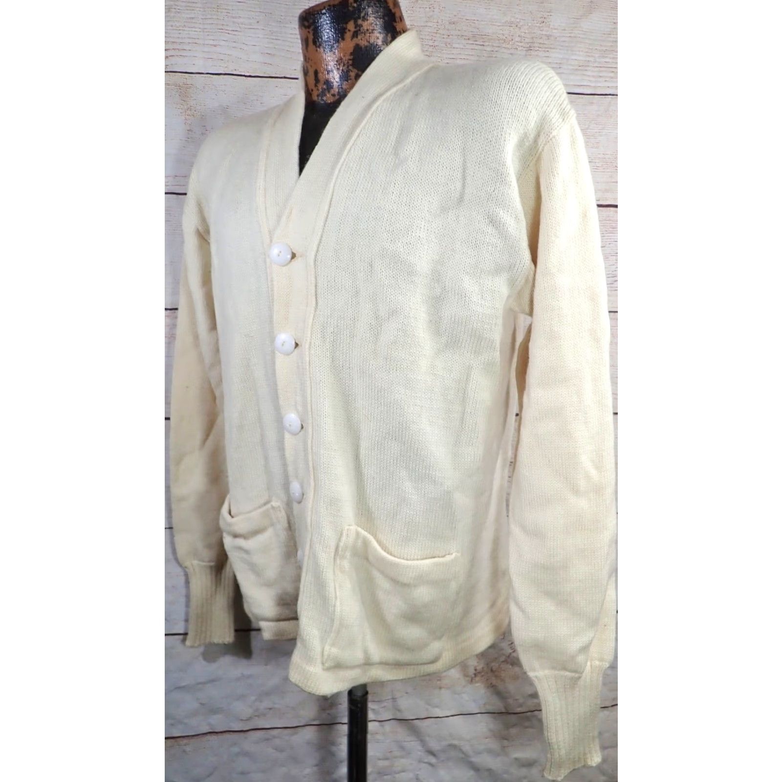 Vintage VINTAGE Revere Wool Cardigan Sweater Mens L White 60s 70s Rockabilly Casual Wool Knit Button Knitwear 60s70s Cobain Grandpa Preppy Academic Retro Size US L / EU 52-54 / 3 - 2 Thumbnail
