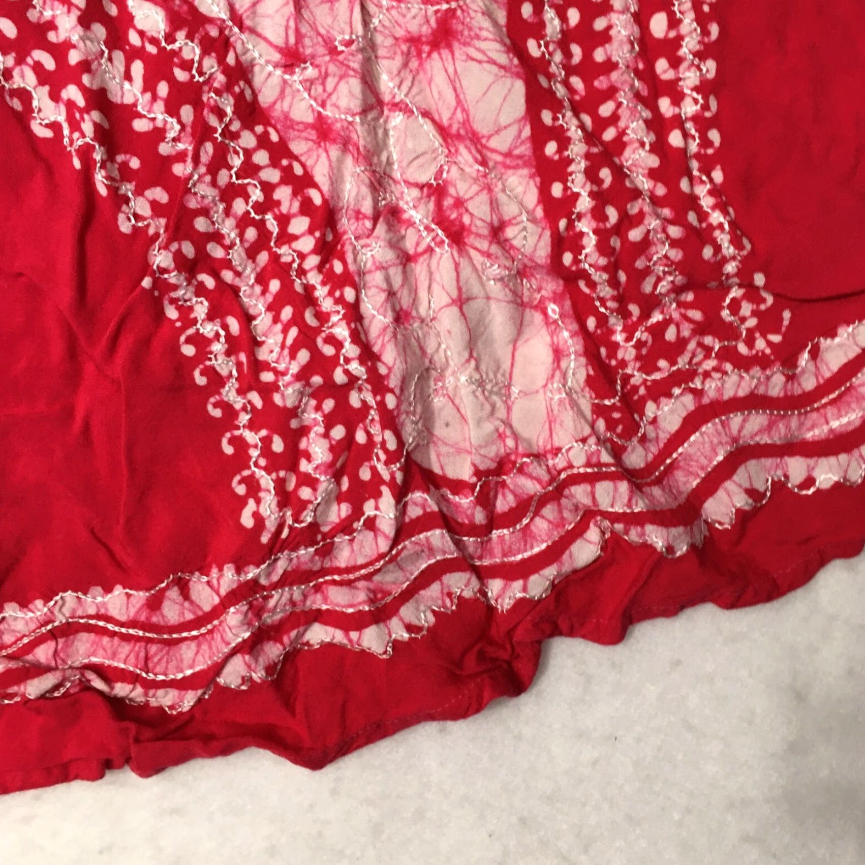 Vintage VINTAGE Sz Med MIDI Skirt Boho Floral Tie Dye Red Pink Rayon High Rise Elastic Waist Midi Women Regular M Skirt Womens Size 32" / US 10 / IT 46 - 2 Thumbnail