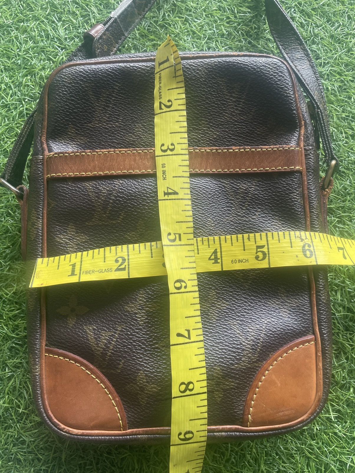 Louis Vuitton Authentic LOUIS VUITTON Danube Shoulder Bag Size ONE SIZE - 18 Thumbnail