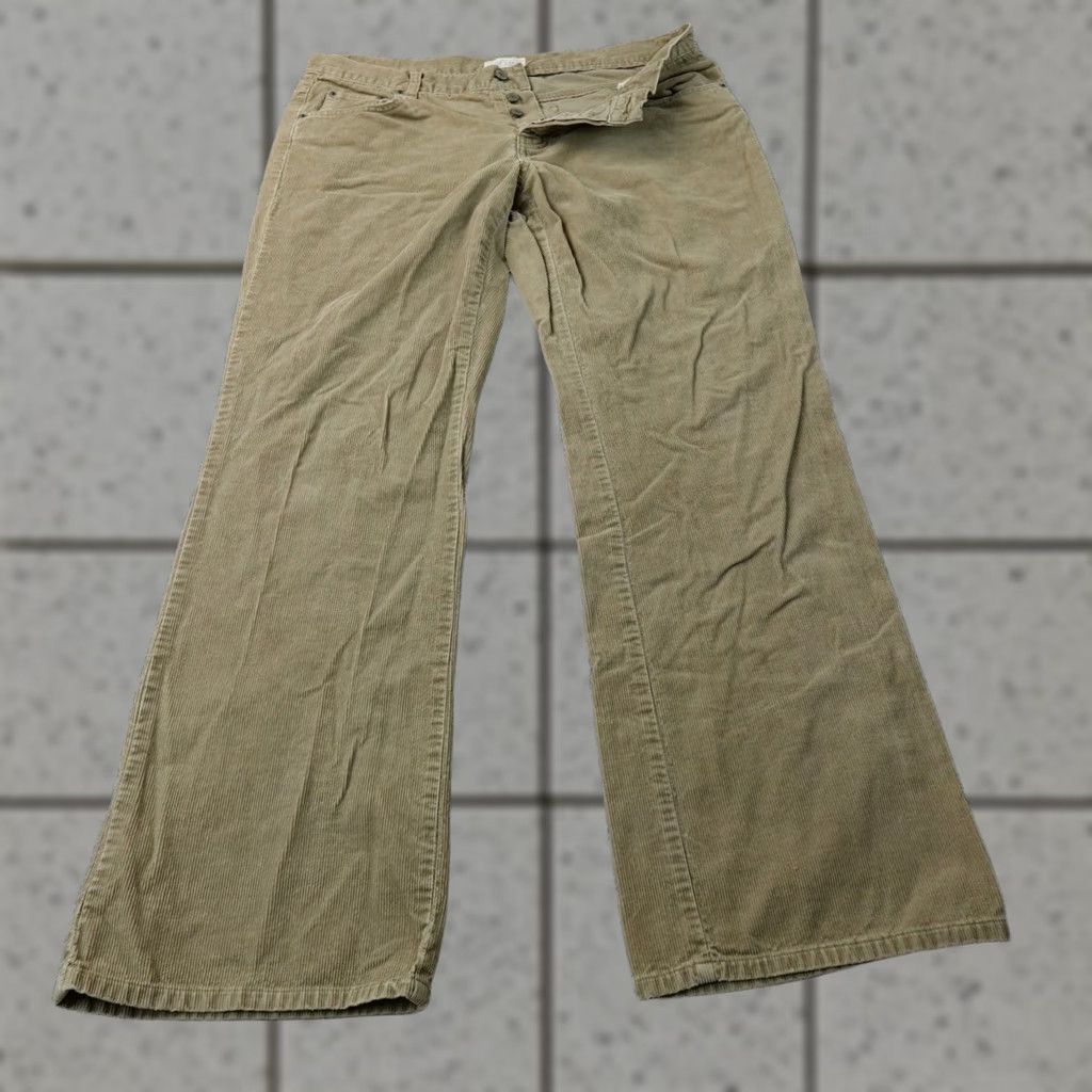 Abercrombie & Fitch VTG Abercrombie & Fitch Pants Womens 14 Brown Corduroy Button Fly Flare Boot Inseam 32in Regular Rise Mid 8.5-10.5in 90s Bohemian Hippie Preppy jeans Size 36" / US 14 / IT 50 - 1 Thumbnail
